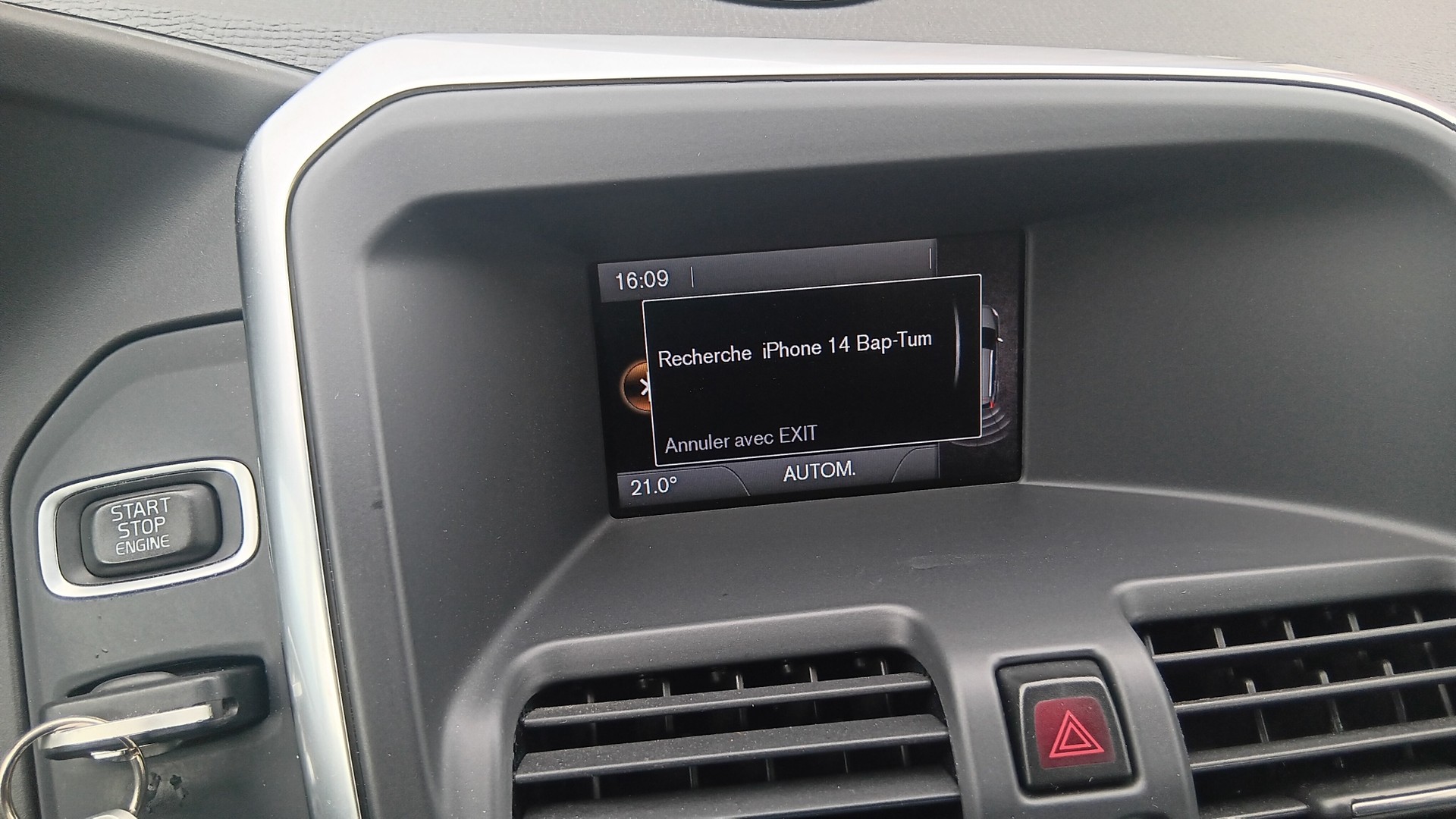 VOLVO XC60 D4 AWD OceanRace-image-9