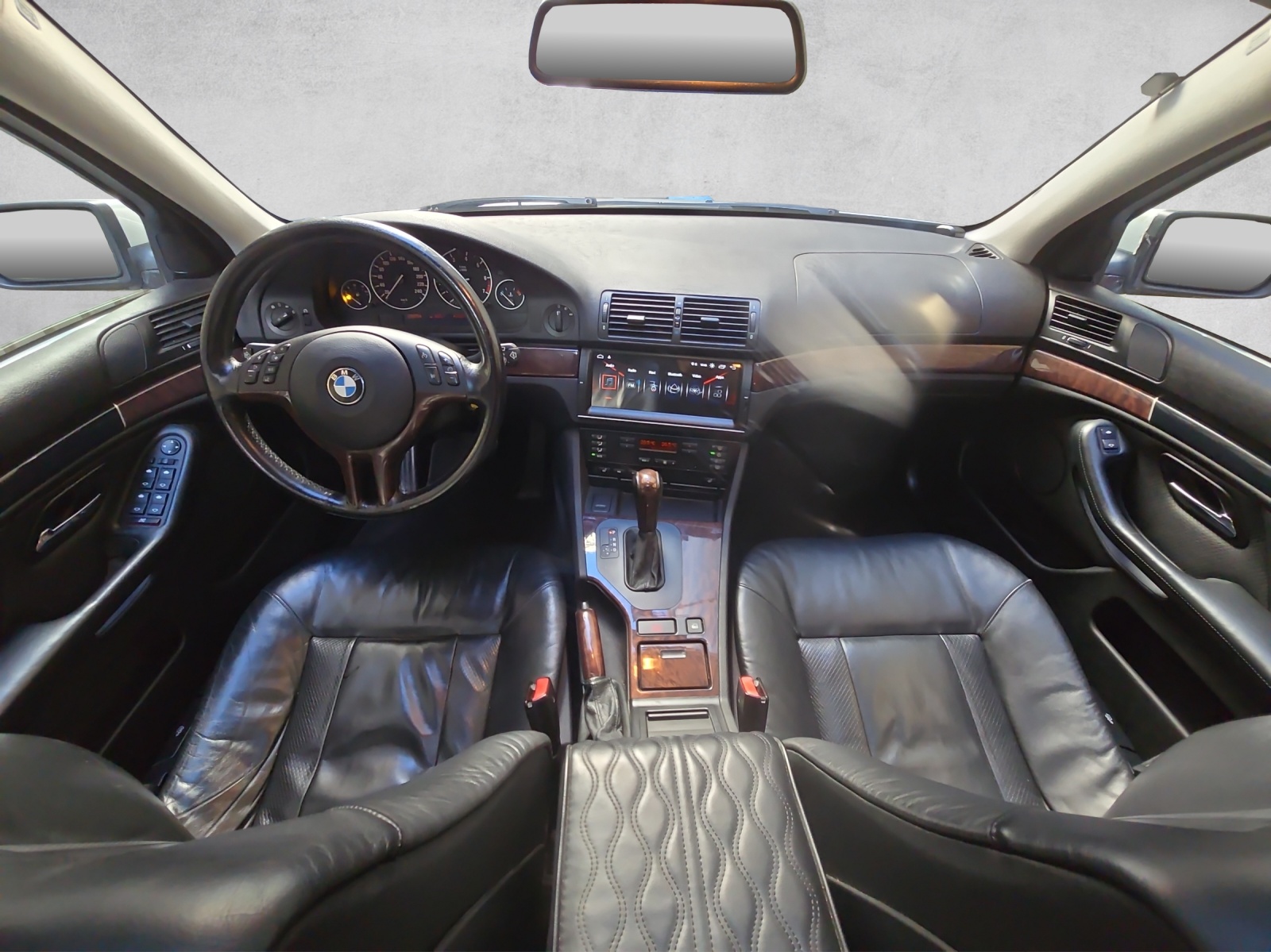BMW 520i Touring Exclusive Edition (Für Projektfahrzeug o. Export)-image-5