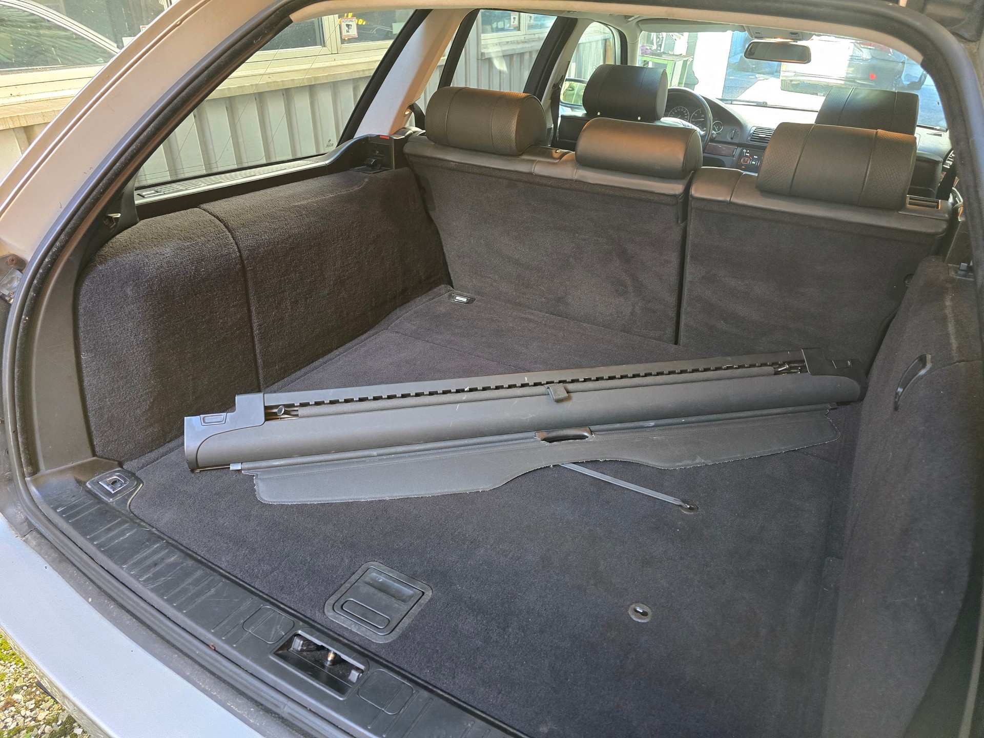 BMW 520i Touring Exclusive Edition (Für Projektfahrzeug o. Export)-image-18