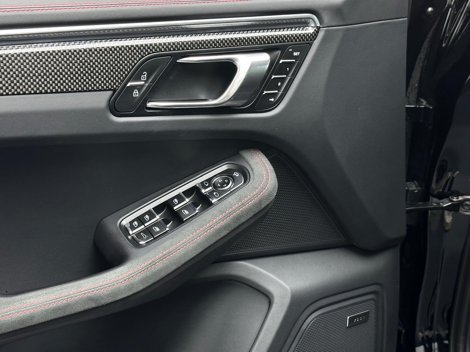 PORSCHE Macan GTS PDK-image-27