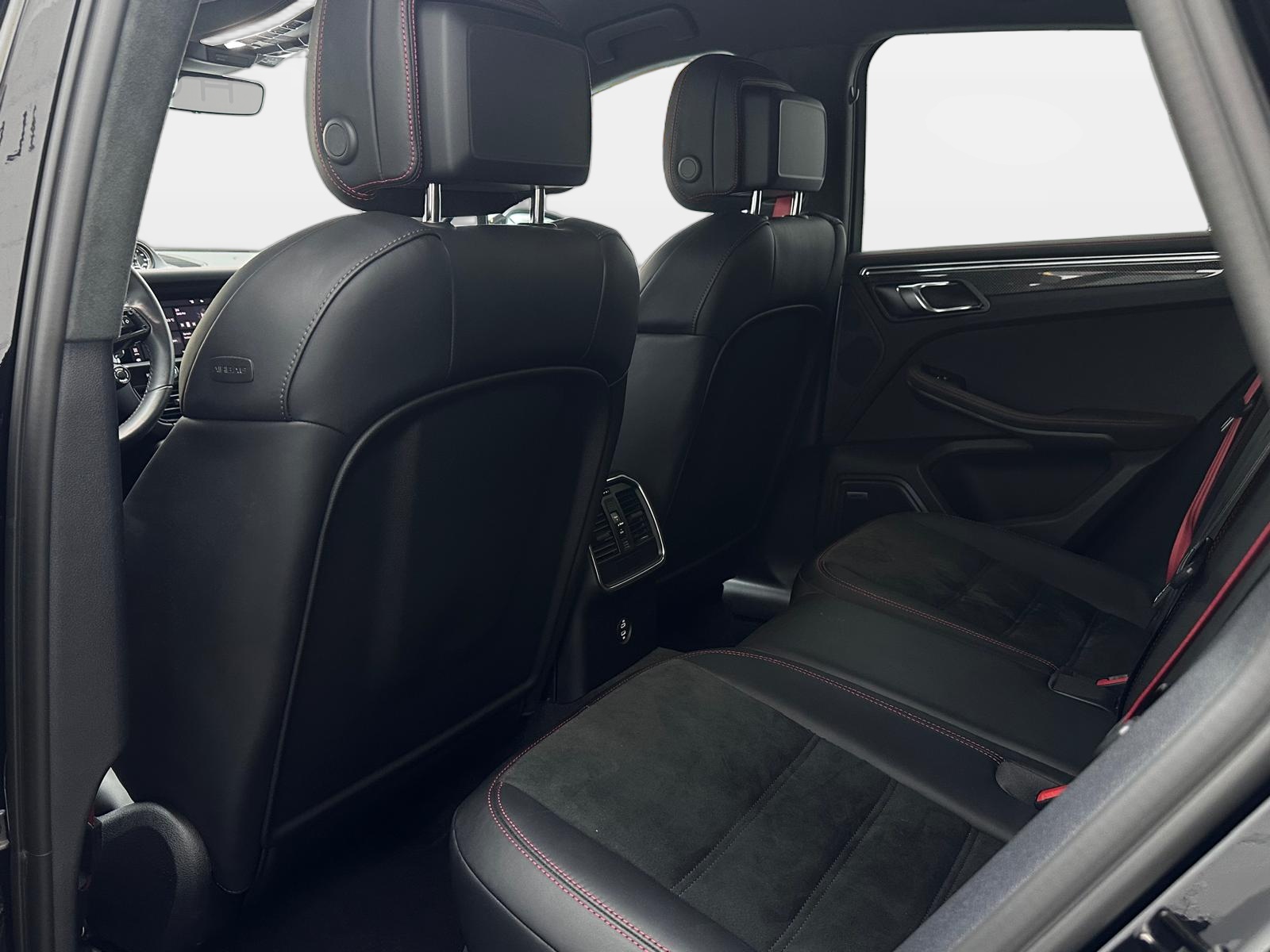 PORSCHE Macan GTS PDK-image-10