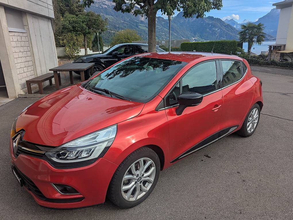 RENAULT CLIO-image-0