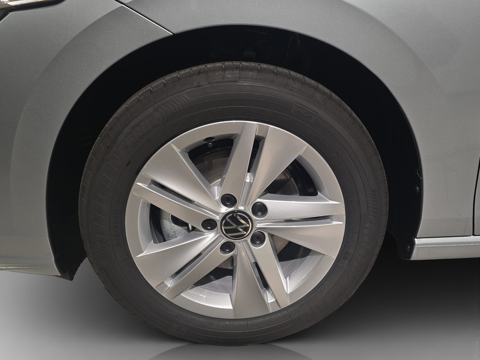 VW Golf 1.5 e TSI mHEV Value DSG-image-15