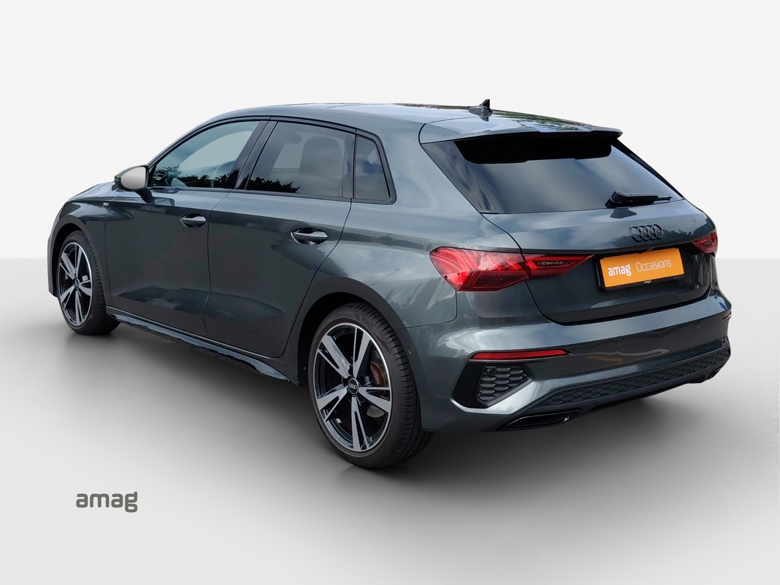AUDI A3 Sportback 35 TFSI S line Attraction S-tronic-showroom-element-2