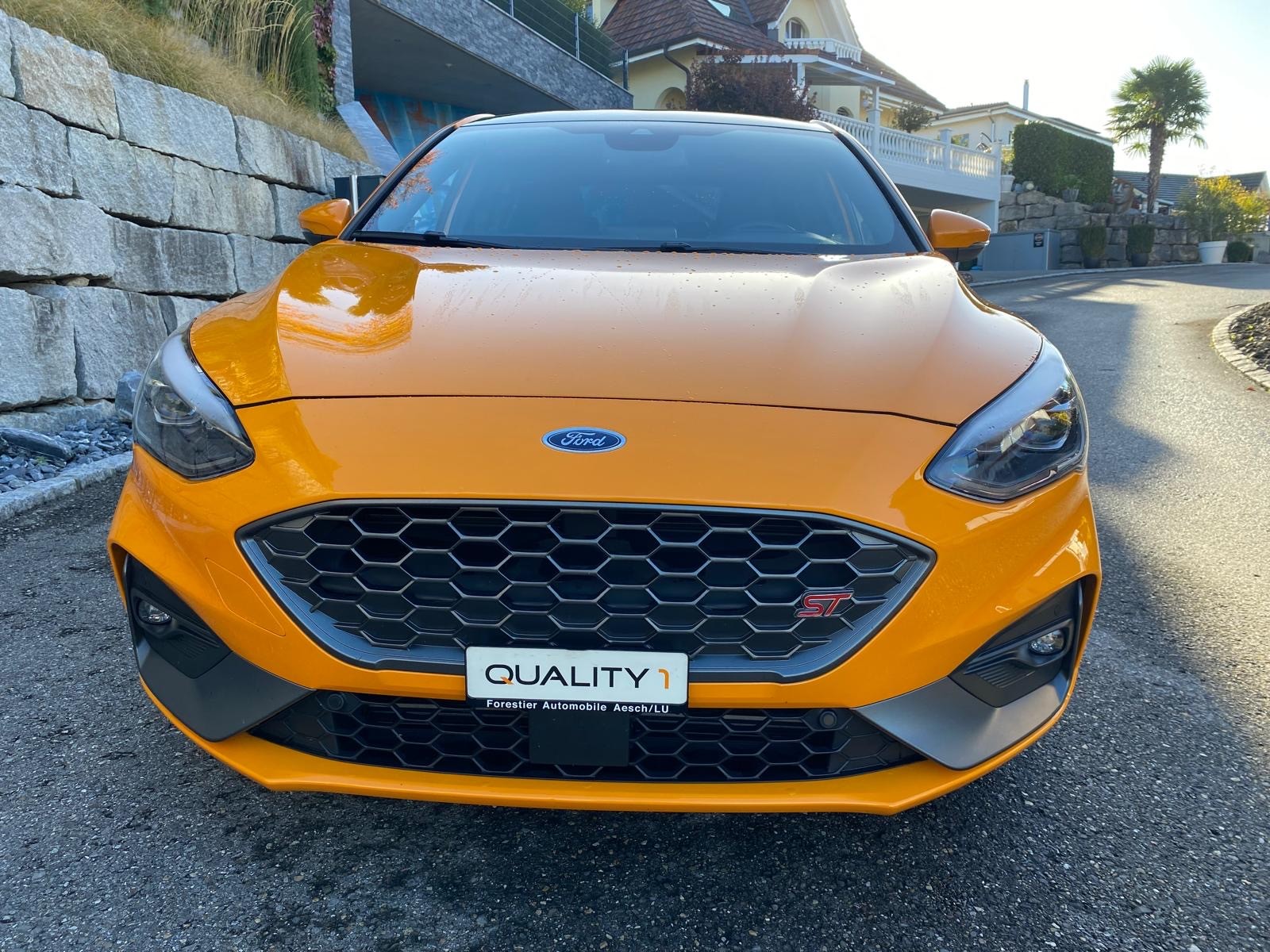 FORD Focus ST 2.3 Styling Paket Automat-image-4