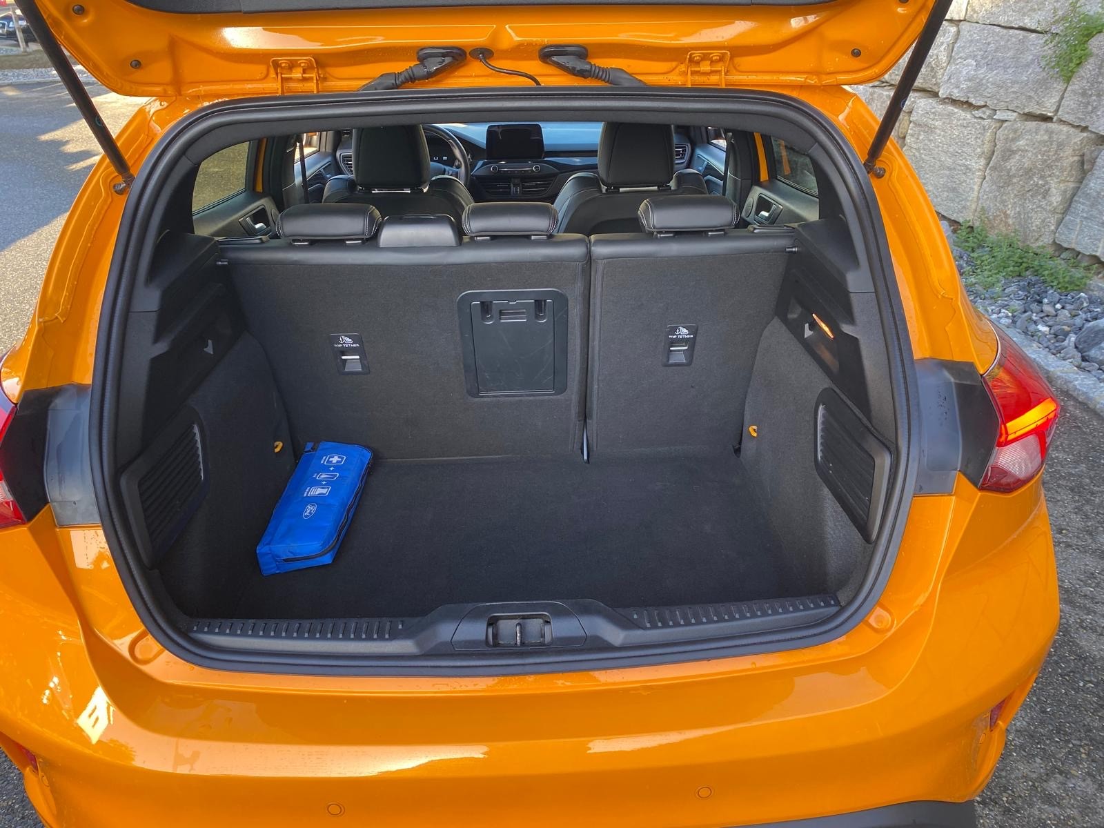 FORD Focus ST 2.3 Styling Paket Automat-image-12