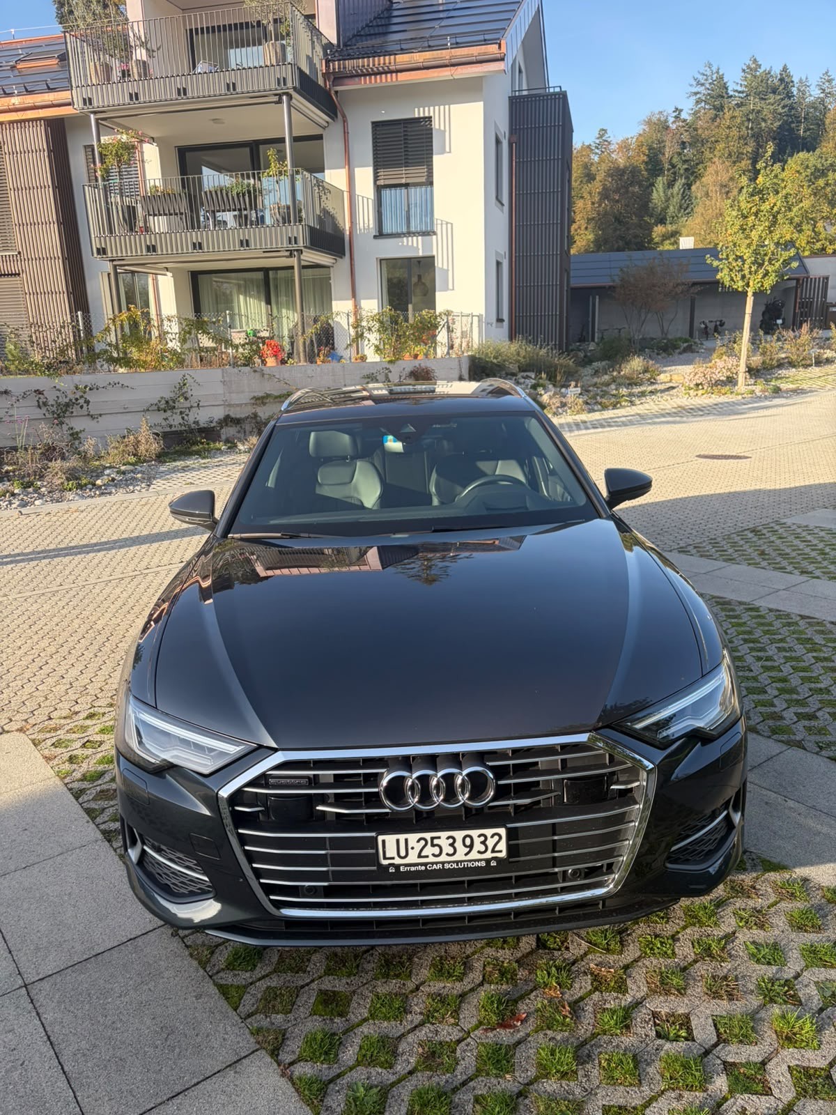Car photo