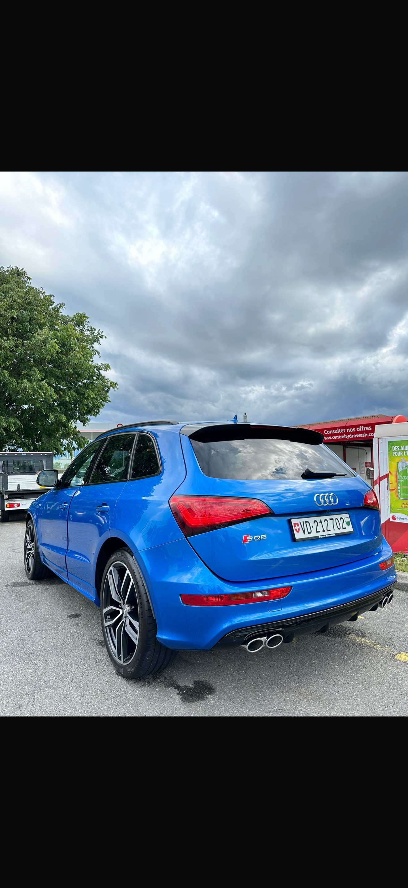 Car photo