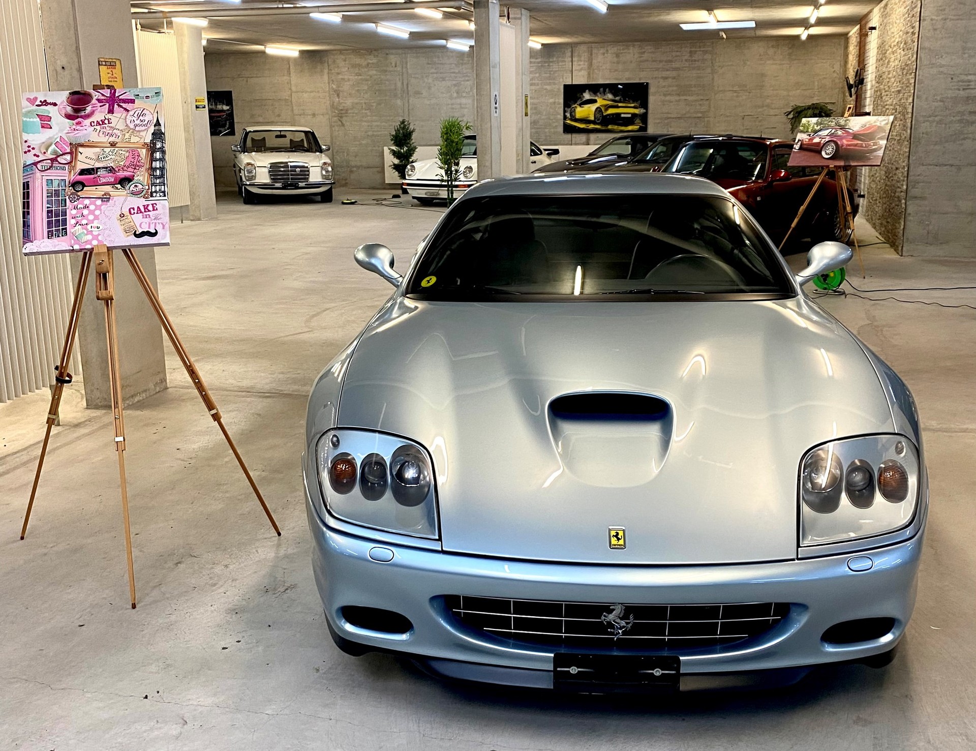 FERRARI 575M-showroom-element-1