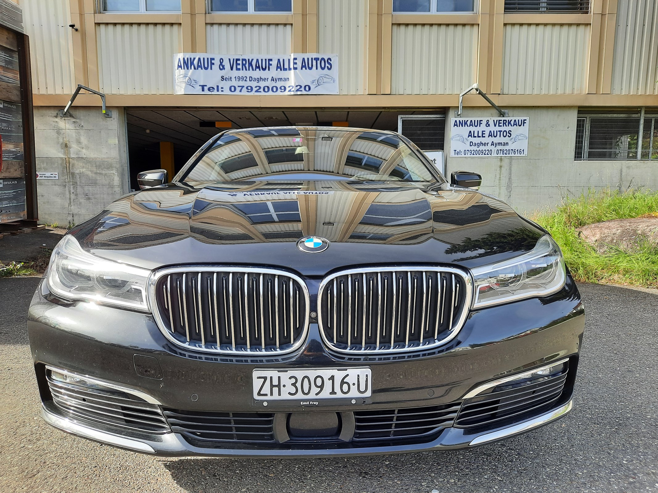Car photo