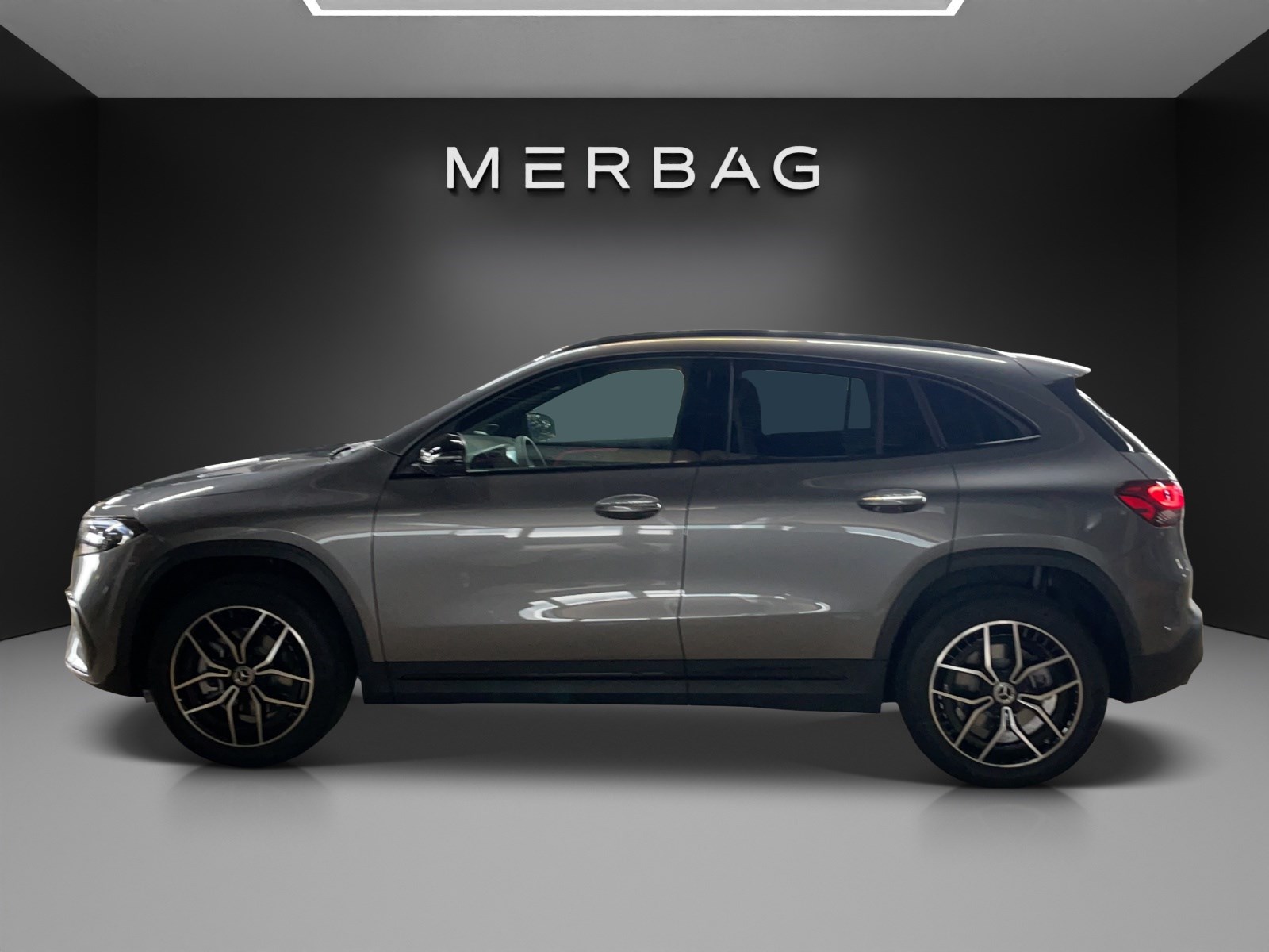 MERCEDES-BENZ EQA 250 AMG Line-image-2