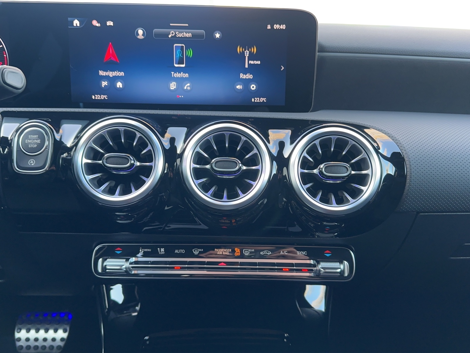 MERCEDES-BENZ A 250 4Matic 8G-DCT-image-14