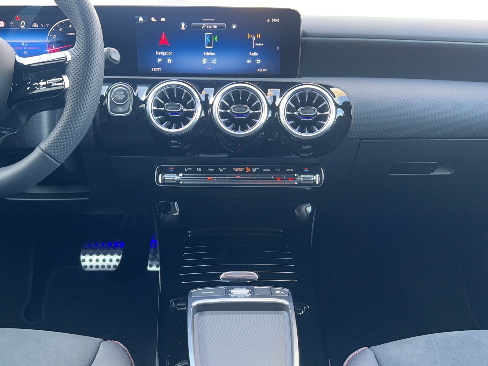 MERCEDES-BENZ A 250 4Matic 8G-DCT-image-13