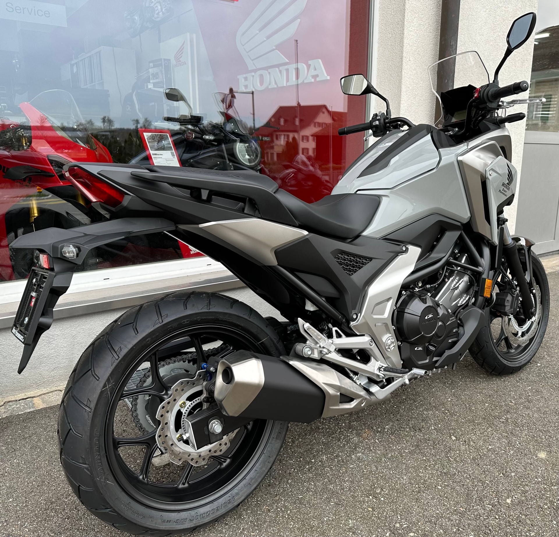 HONDA NC 750 X-showroom-element-2