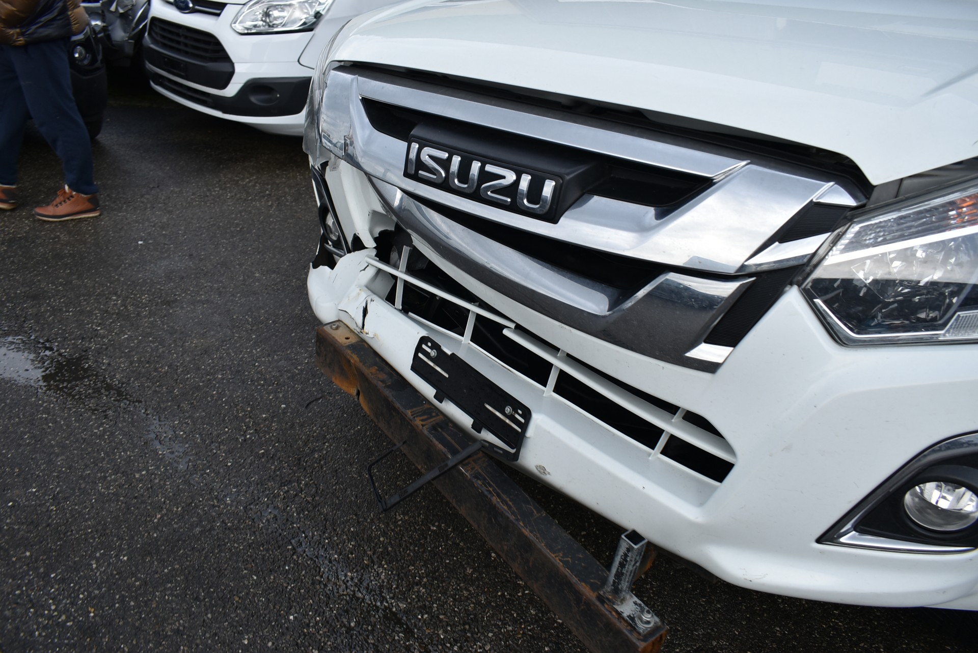 ISUZU D-MAX 1.9 SpaceCab Solar 4x4 A-image-8