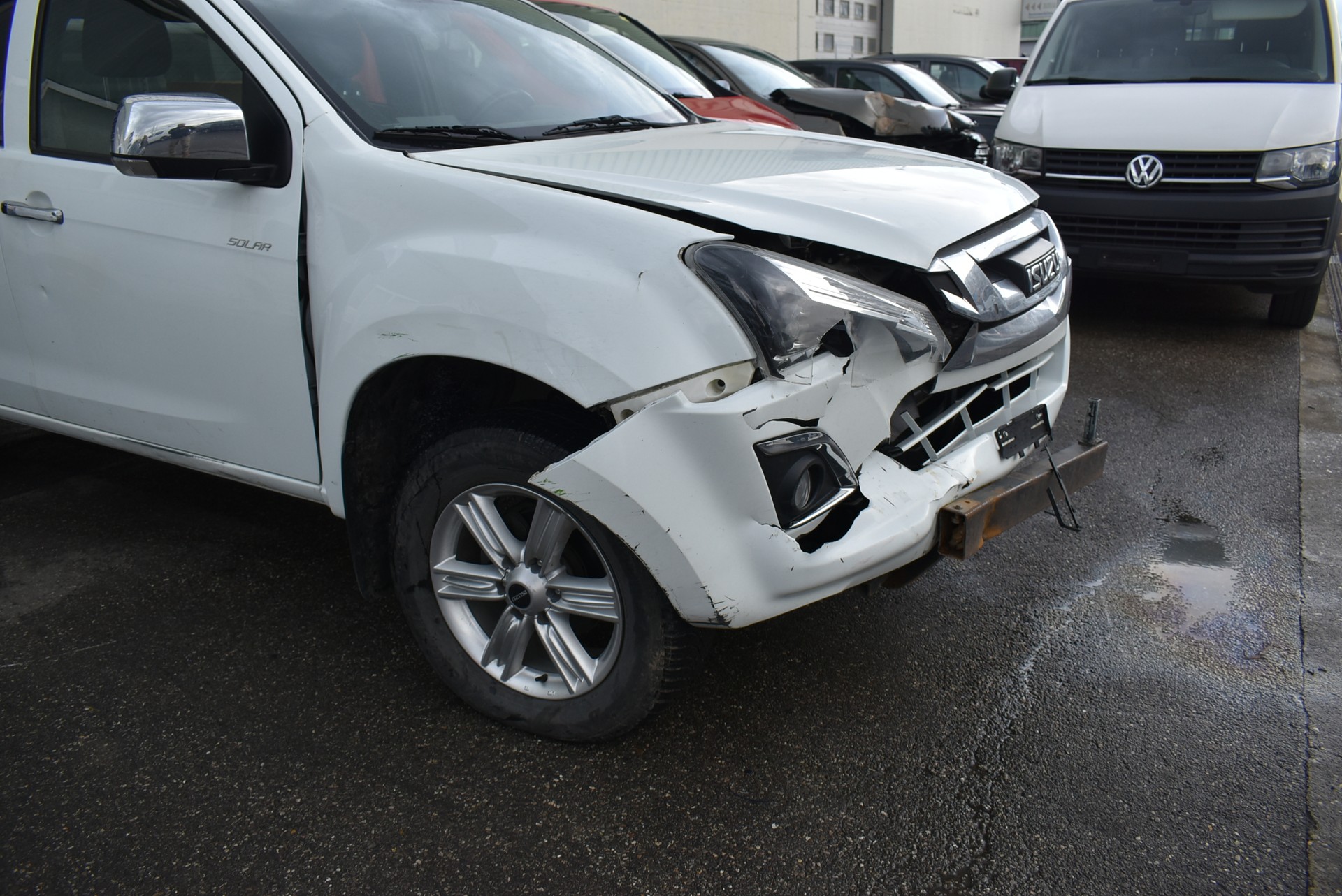 ISUZU D-MAX 1.9 SpaceCab Solar 4x4 A-image-9