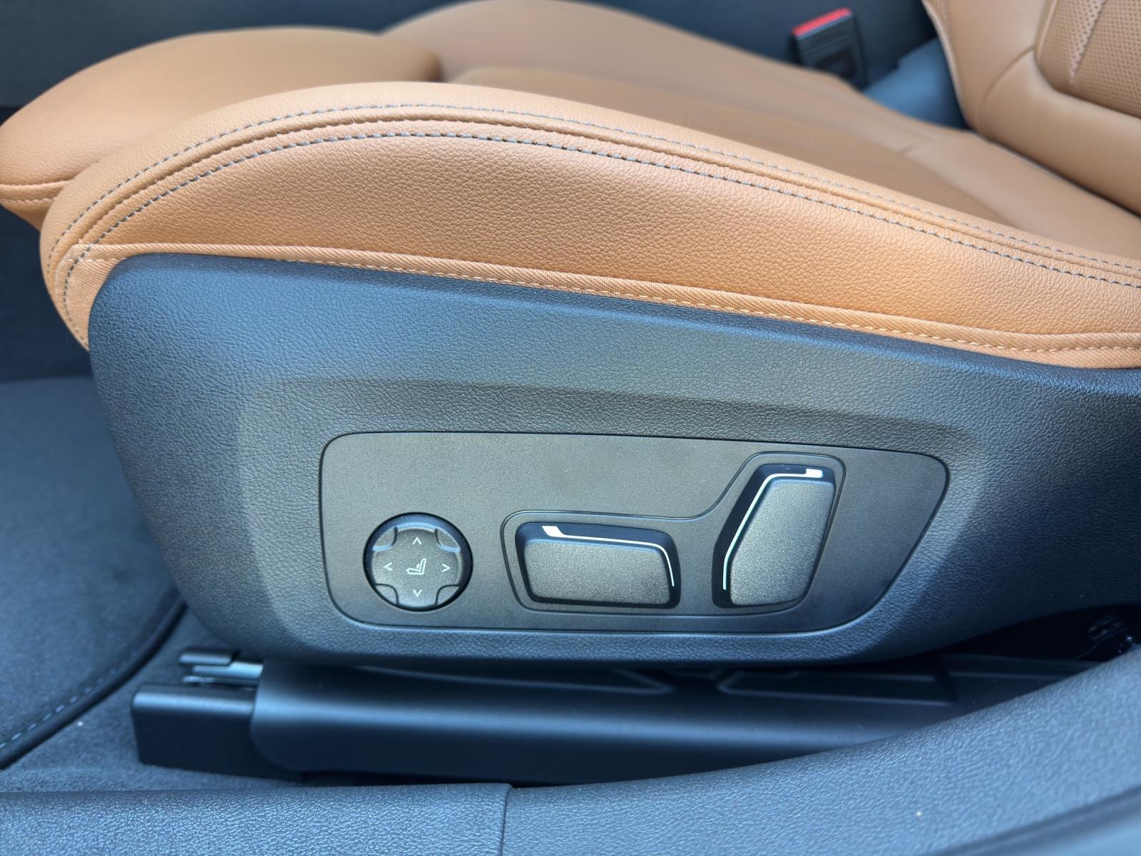 BMW 320d xDrive Touring-image-17