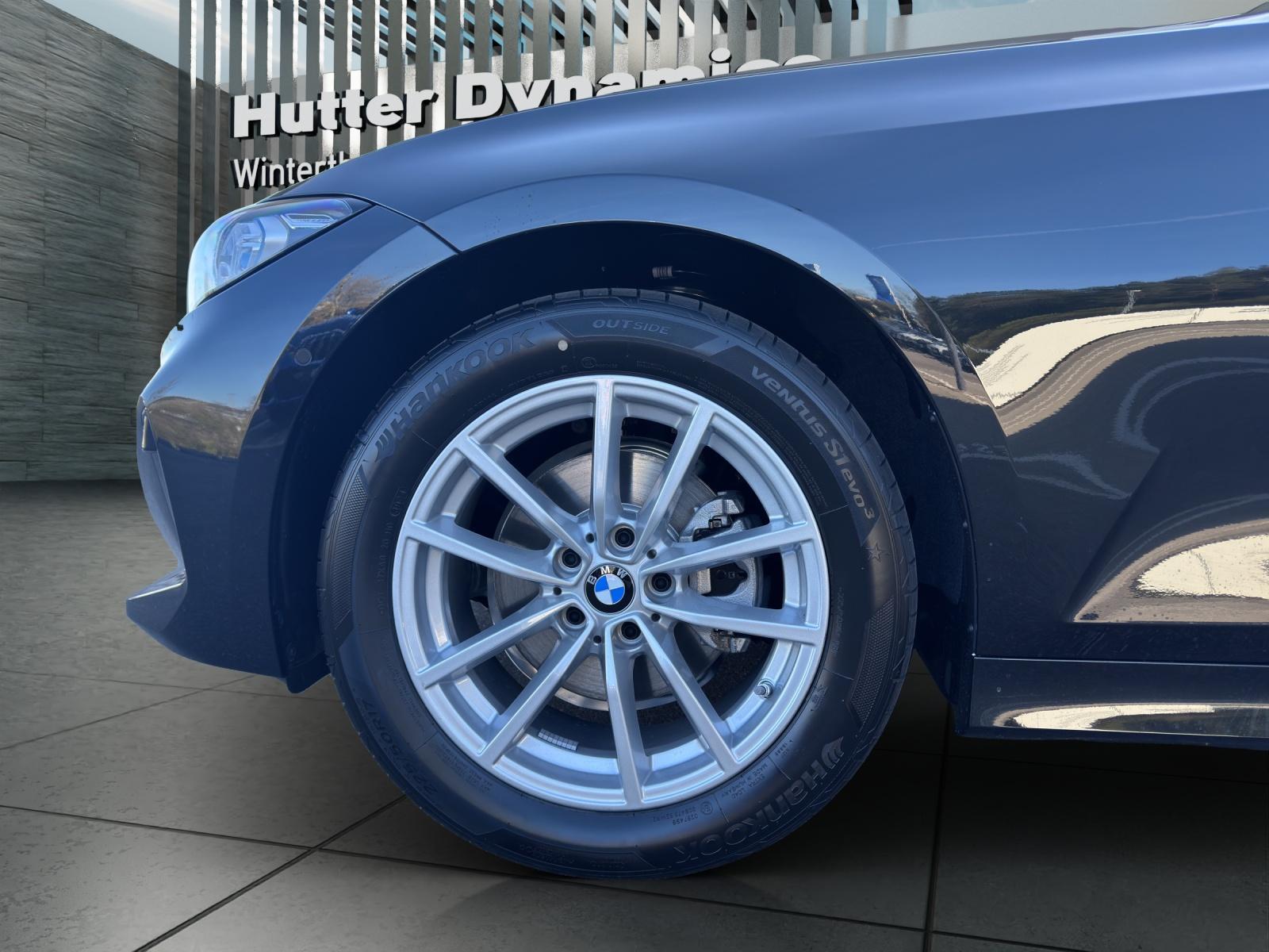 BMW 320d xDrive Touring-image-8