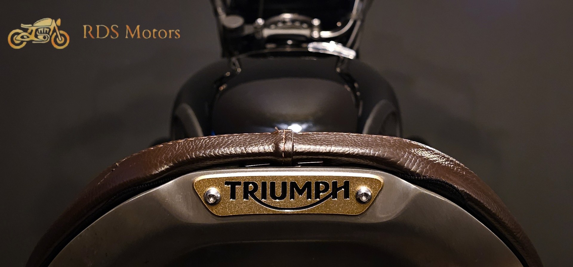 TRIUMPH Bonneville 1200 Bobber Black-image-8