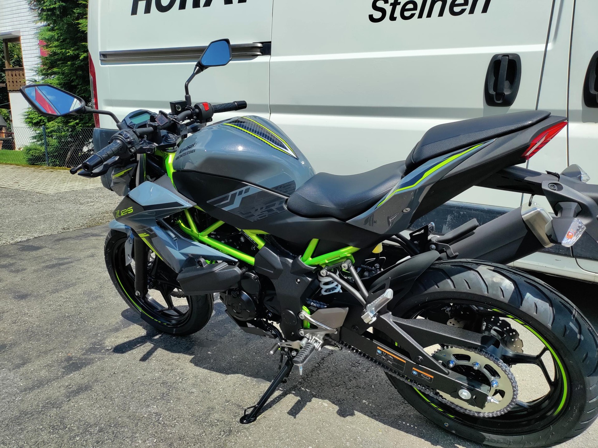 KAWASAKI Z 125-image-2