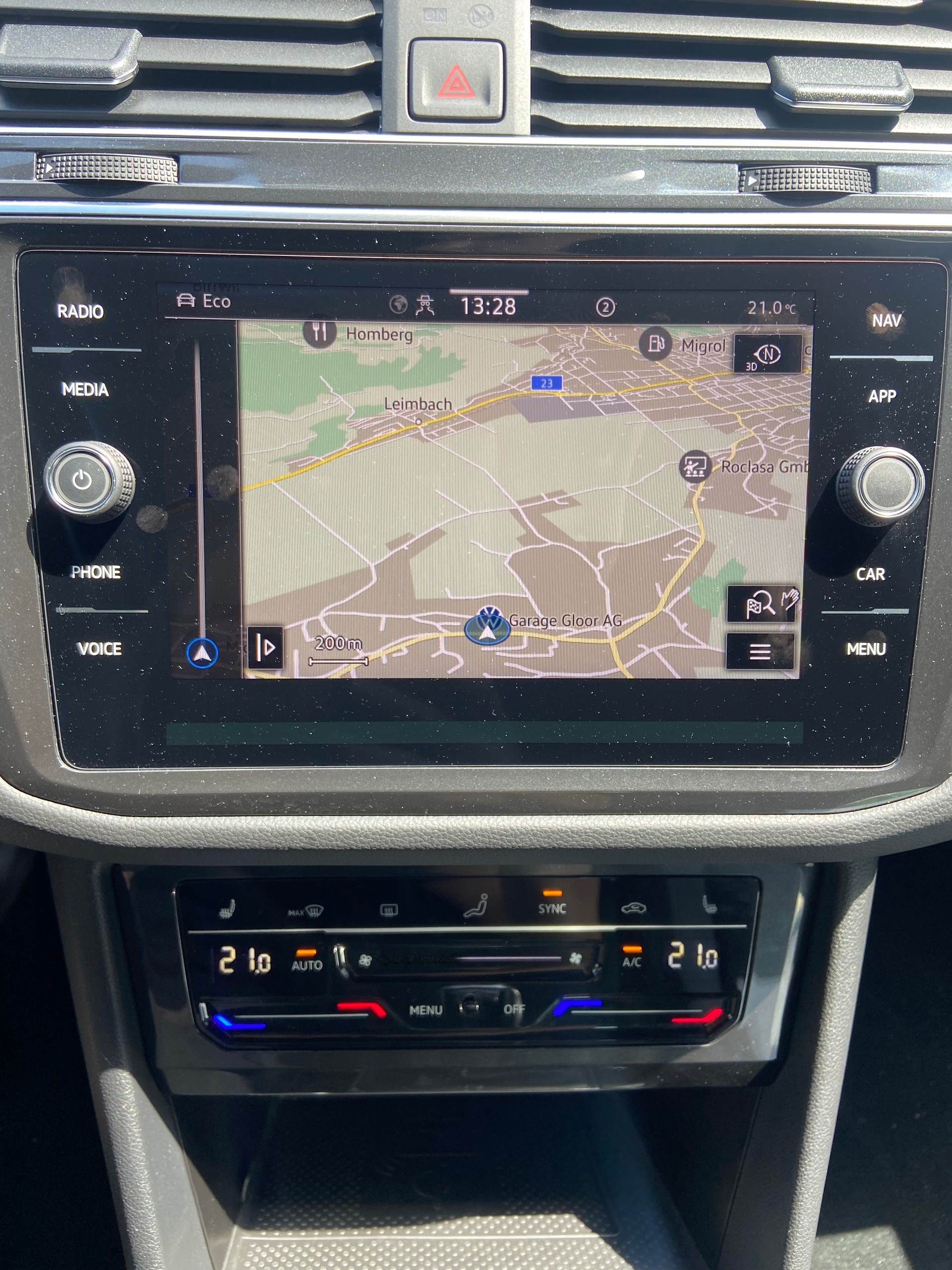 VW Tiguan 2.0TSI R-Line 4Motion DSG-image-12