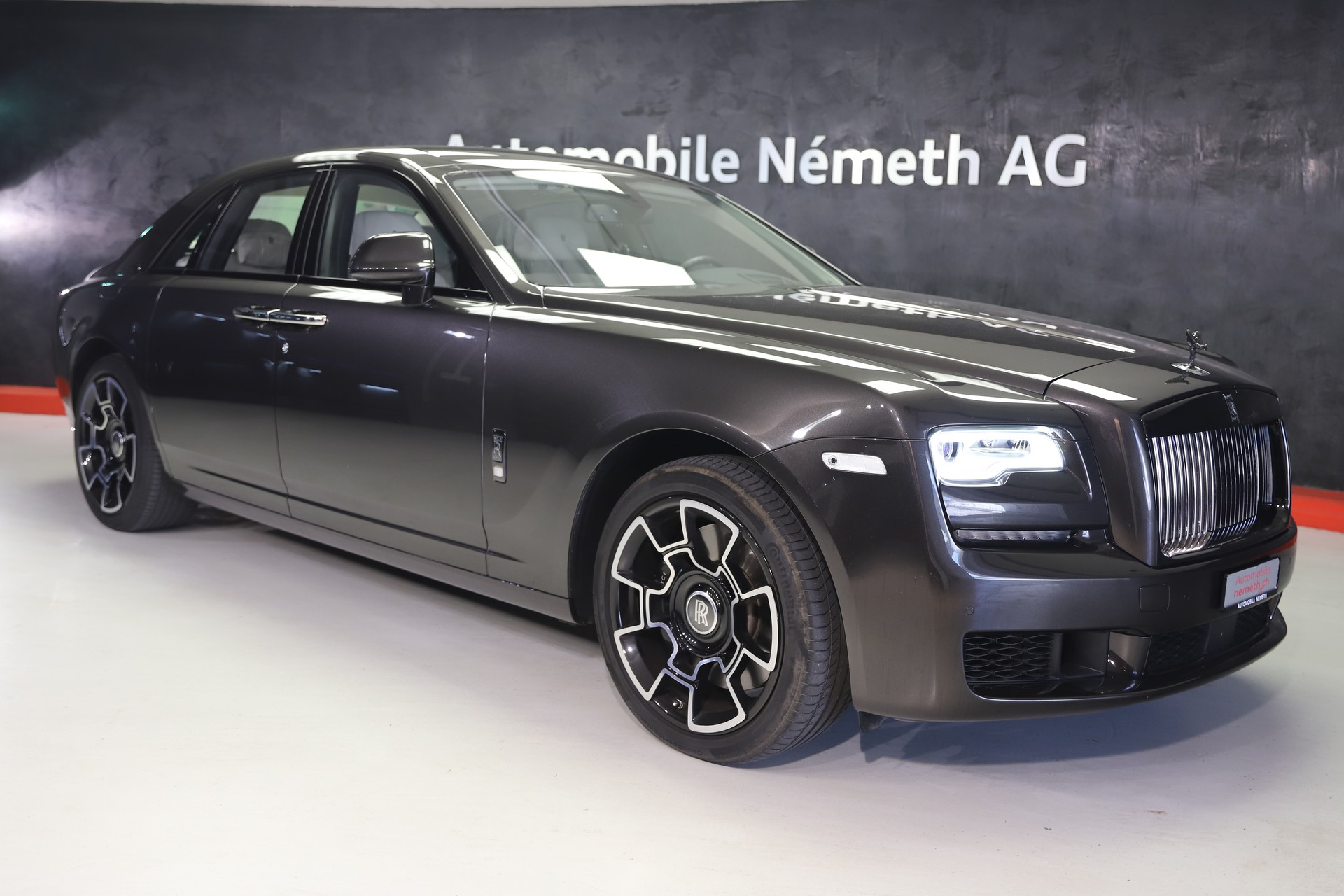 ROLLS-ROYCE Ghost 6.6 V12 Black Badge