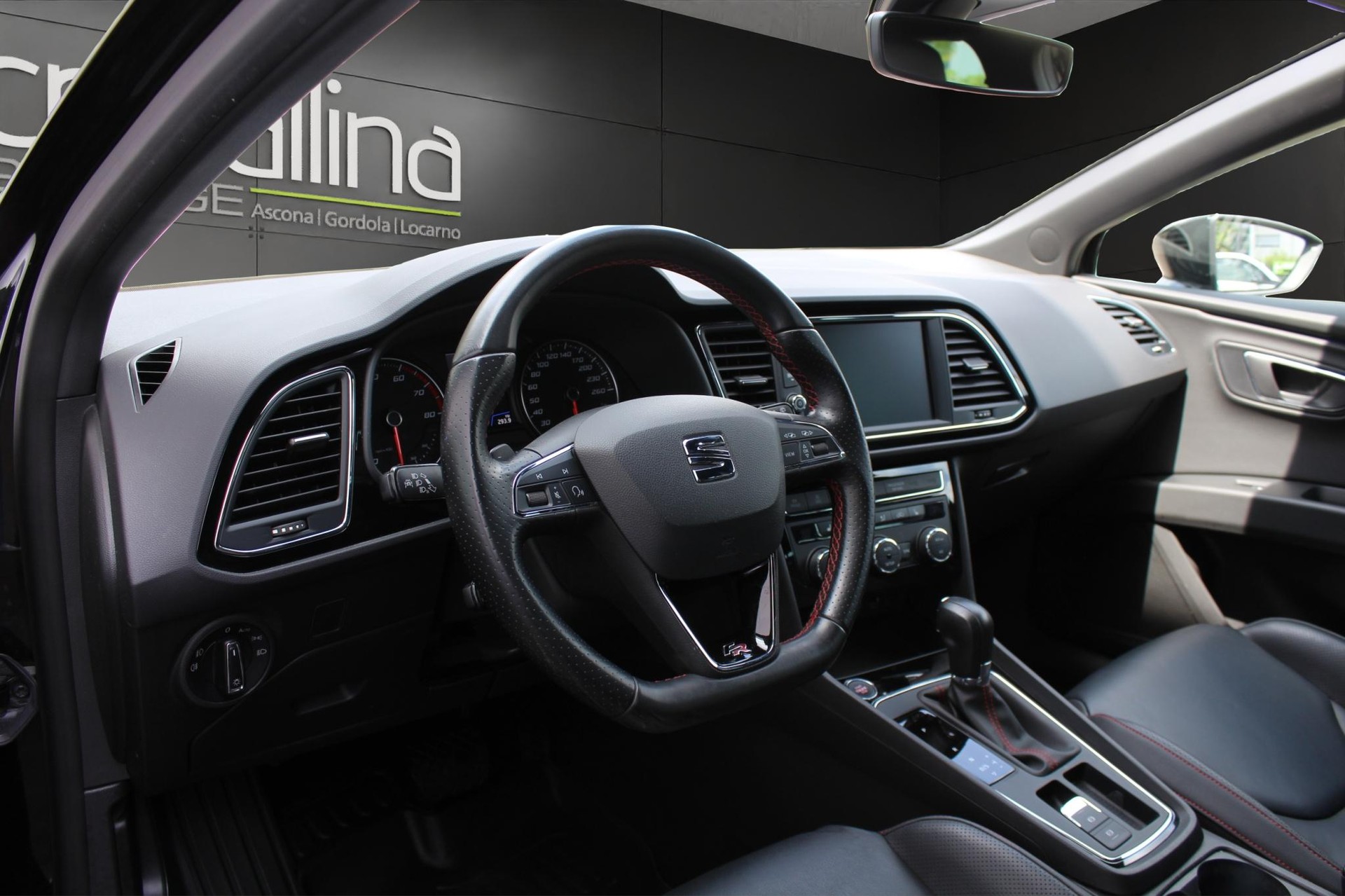 SEAT Leon 2.0 TSI FR DSG-image-7