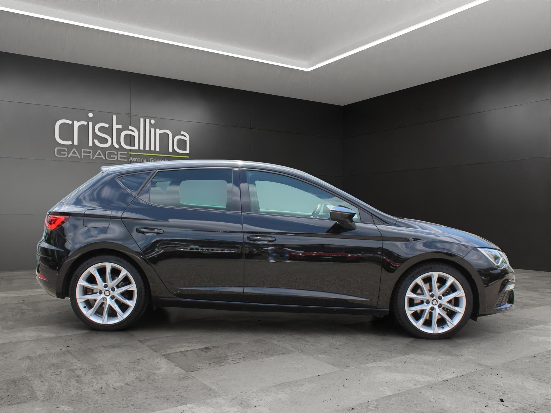 SEAT Leon 2.0 TSI FR DSG-image-4