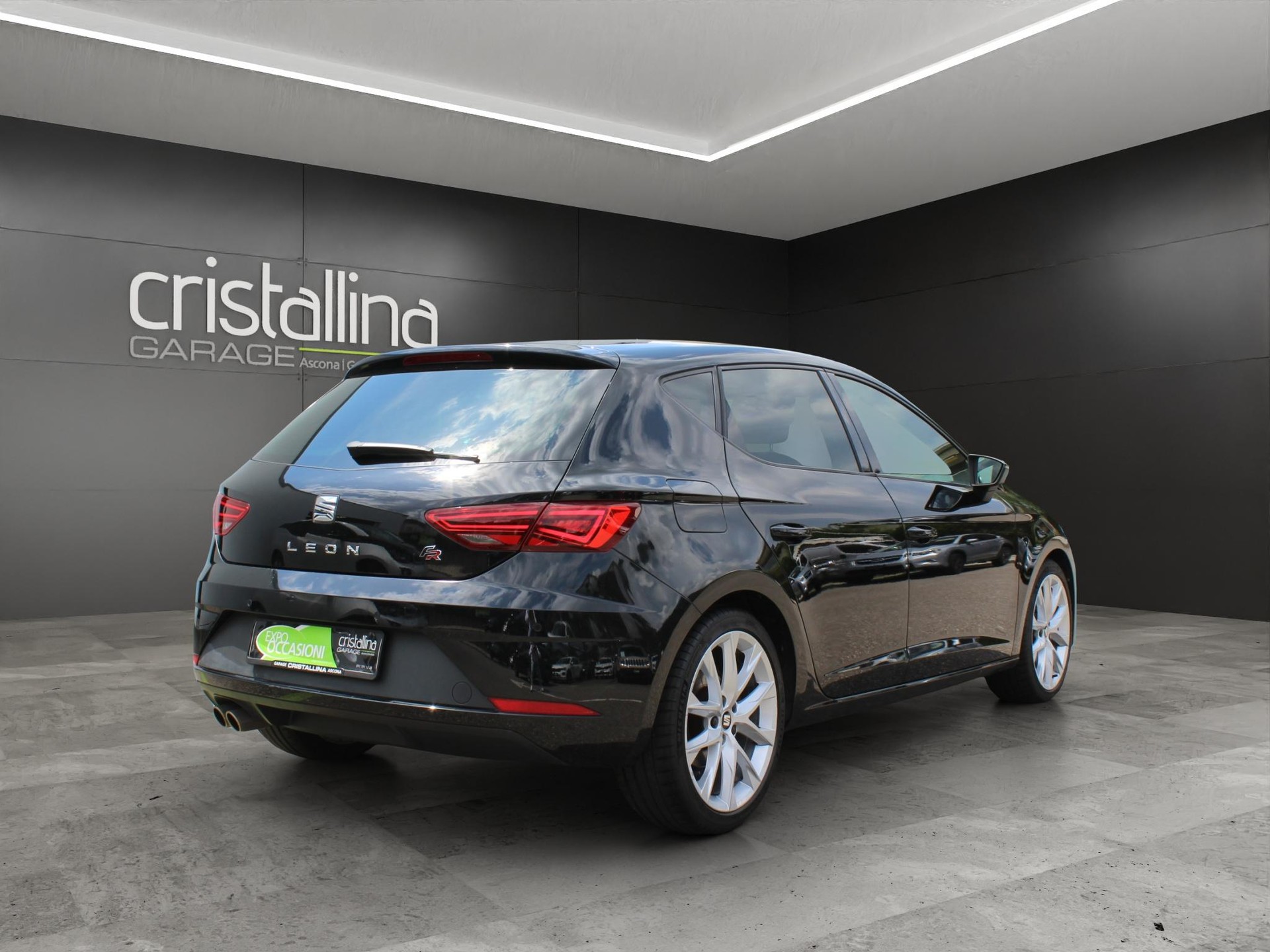 SEAT Leon 2.0 TSI FR DSG-image-3