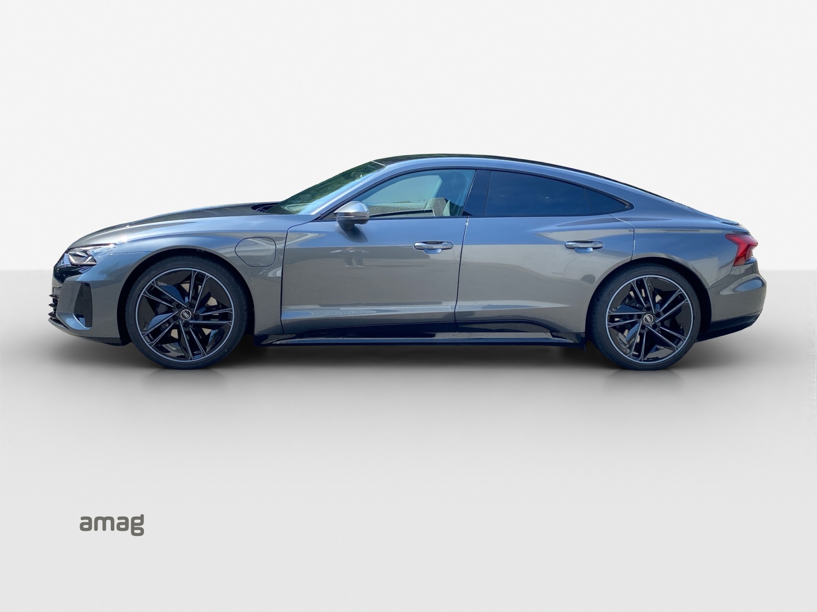 AUDI e-tron GT quattro-image-1