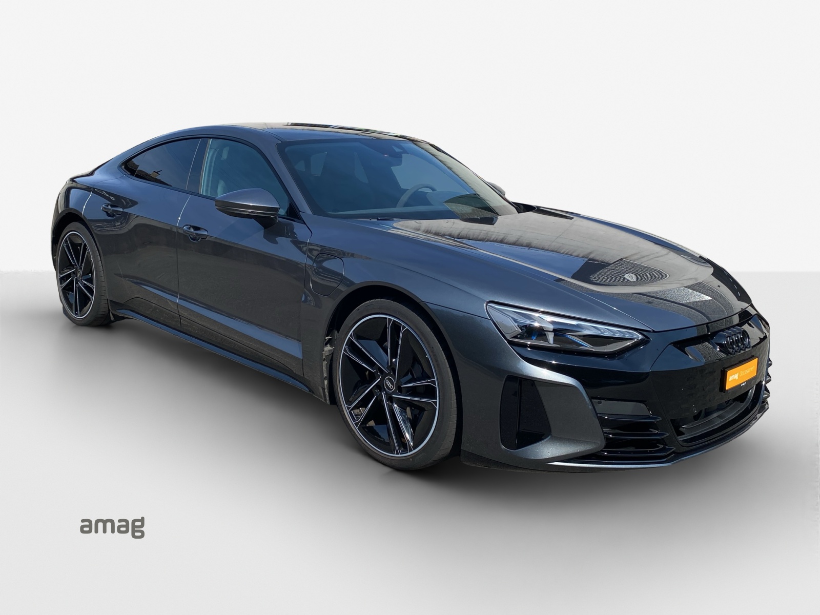 AUDI e-tron GT quattro-image-5