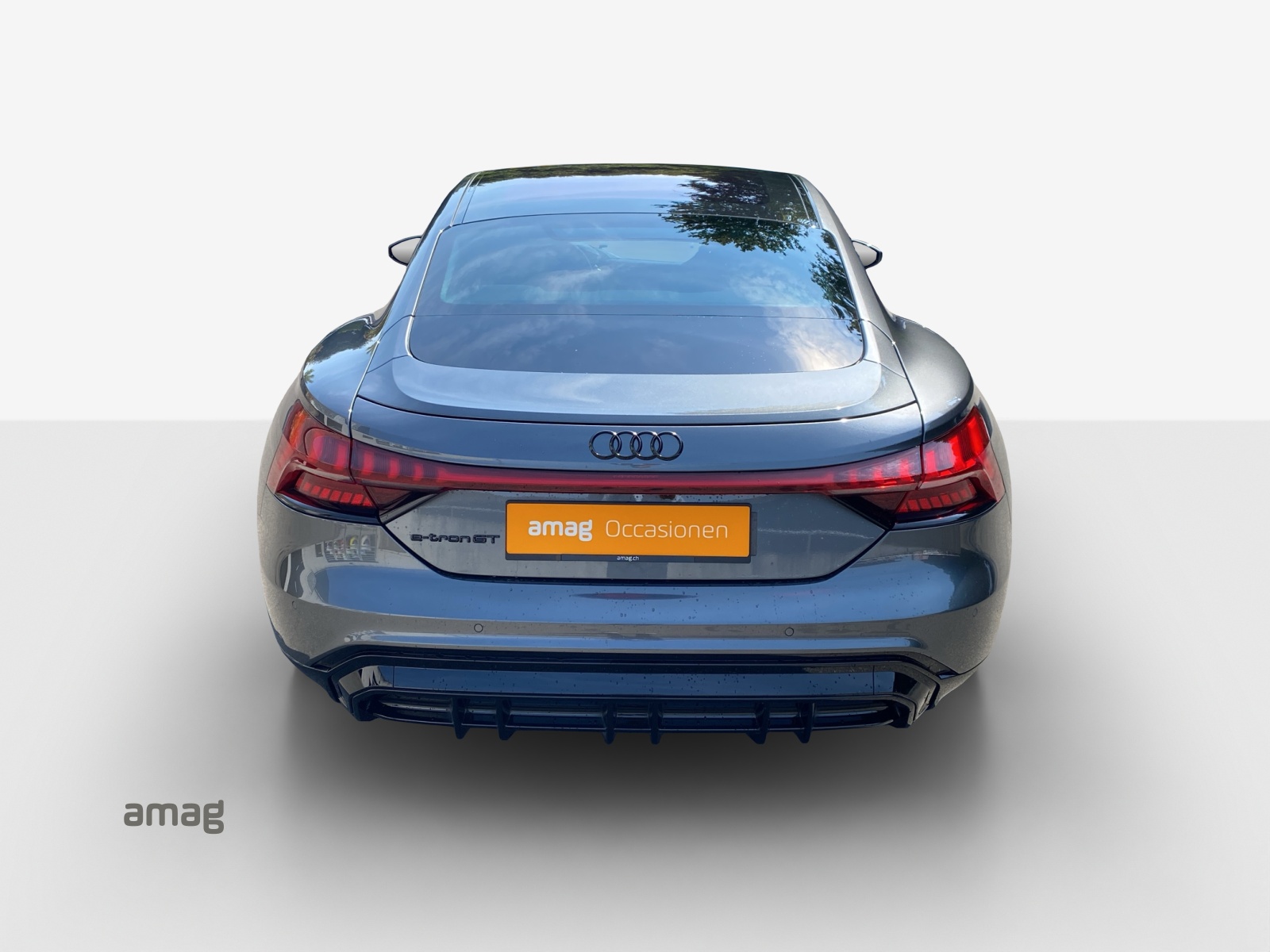 AUDI e-tron GT quattro-image-3