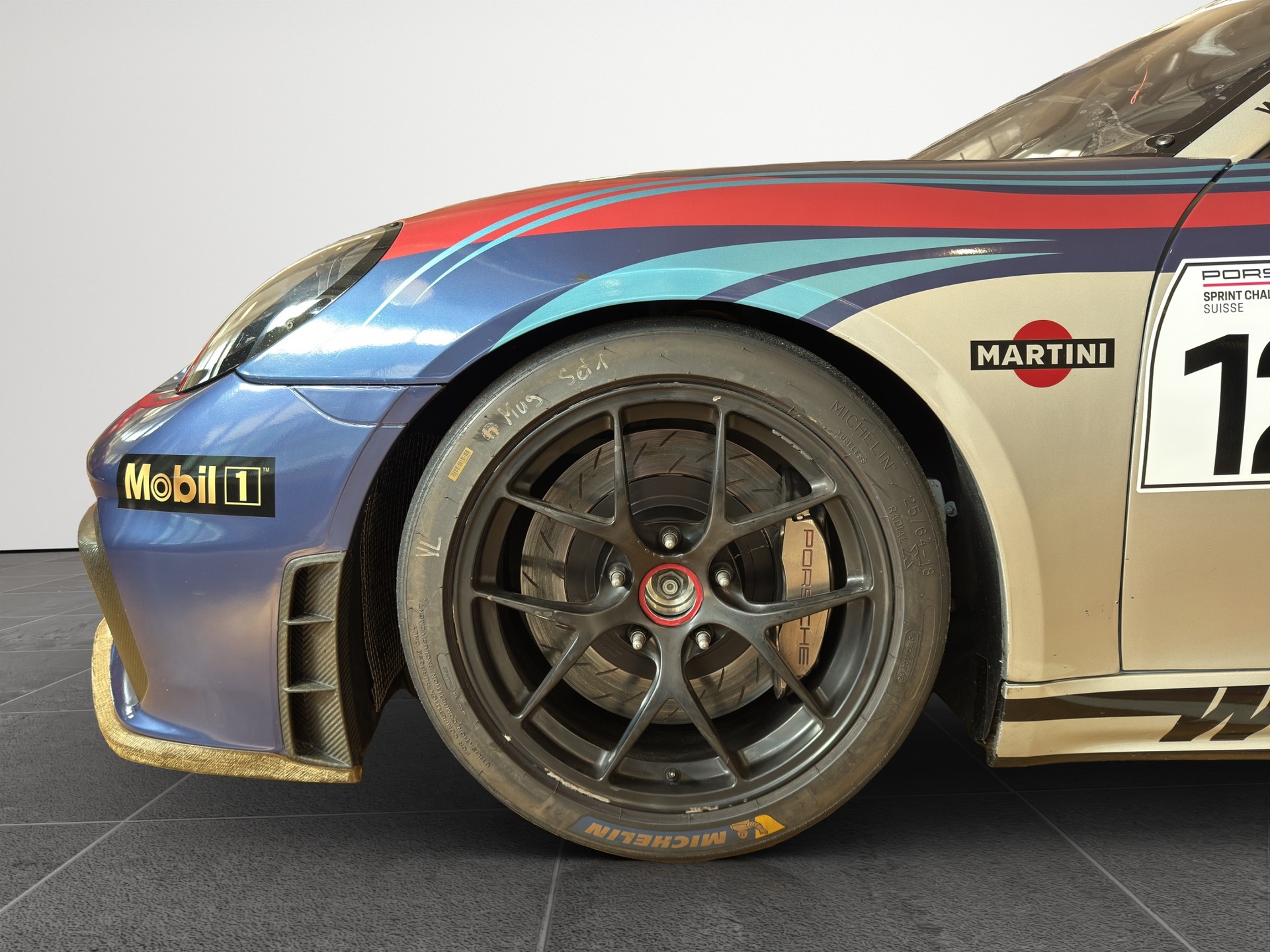 PORSCHE CAYMAN GT4 Clubsport Manthey Racing-image-8