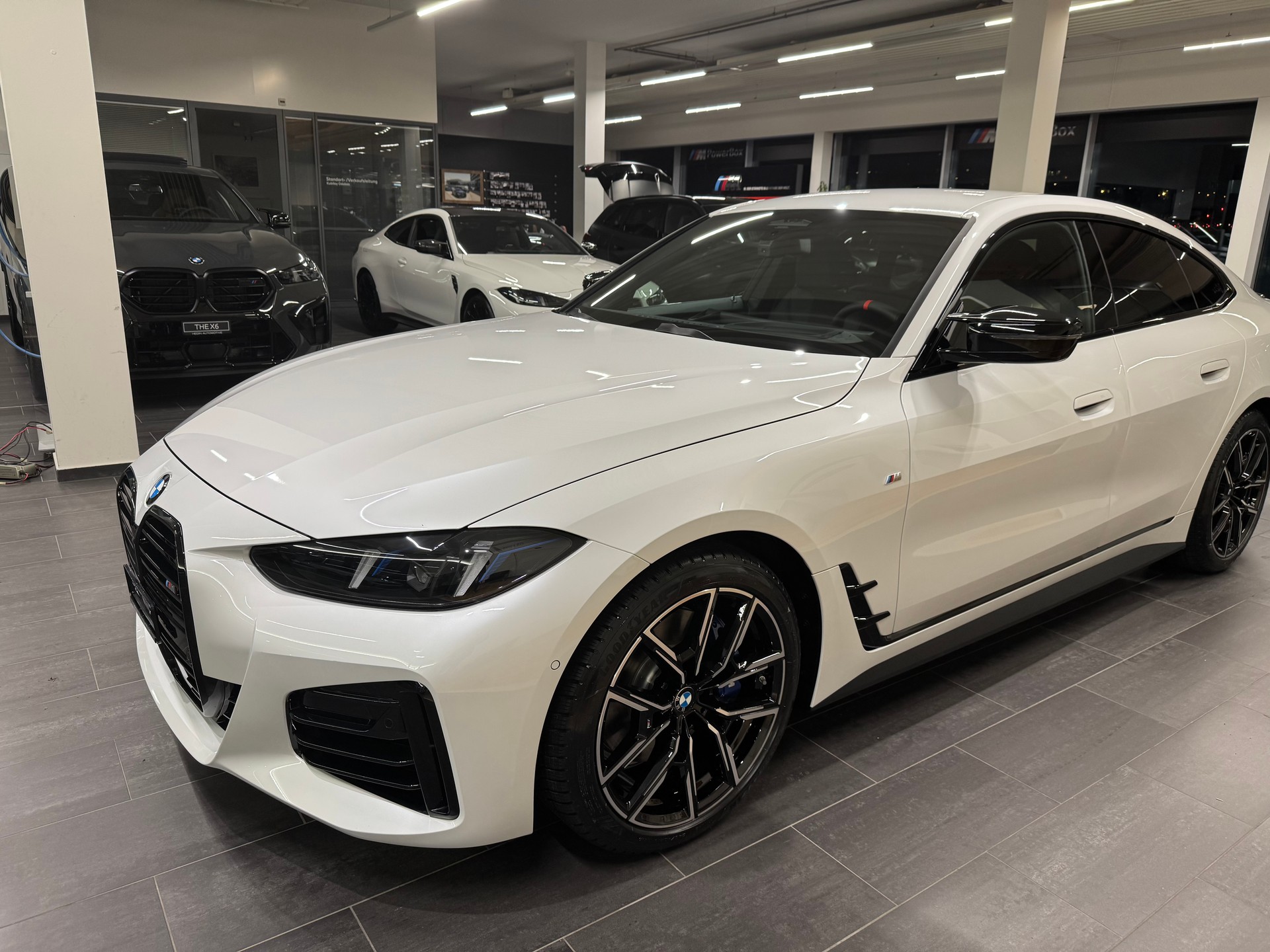 BMW M440i xDrive 48V Gran Coupé M Sport-image-2