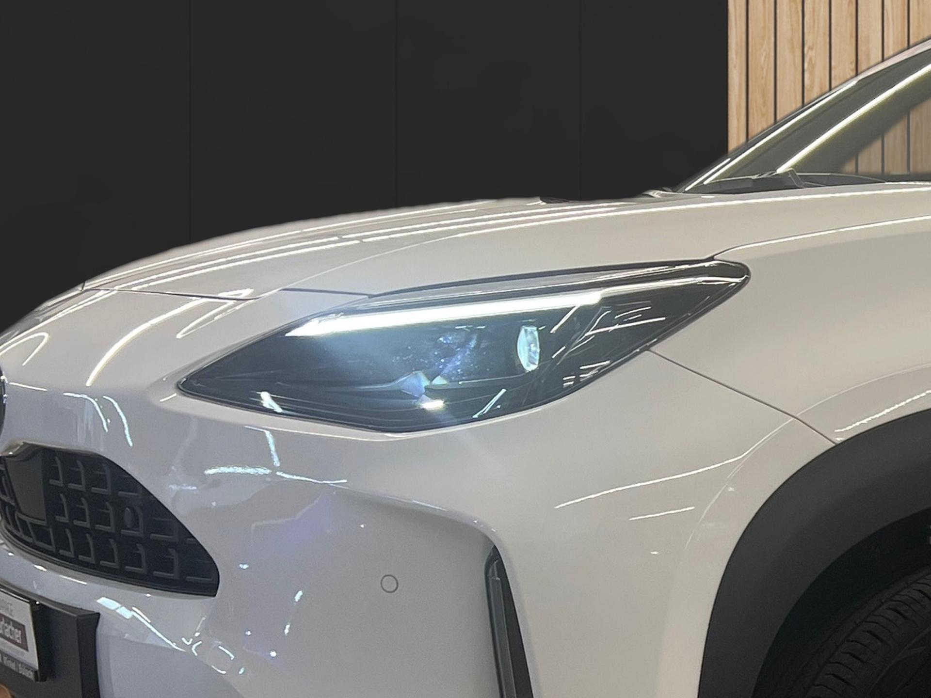 TOYOTA Yaris Cross 1.5 Trend AWDi e-CVT-image-8