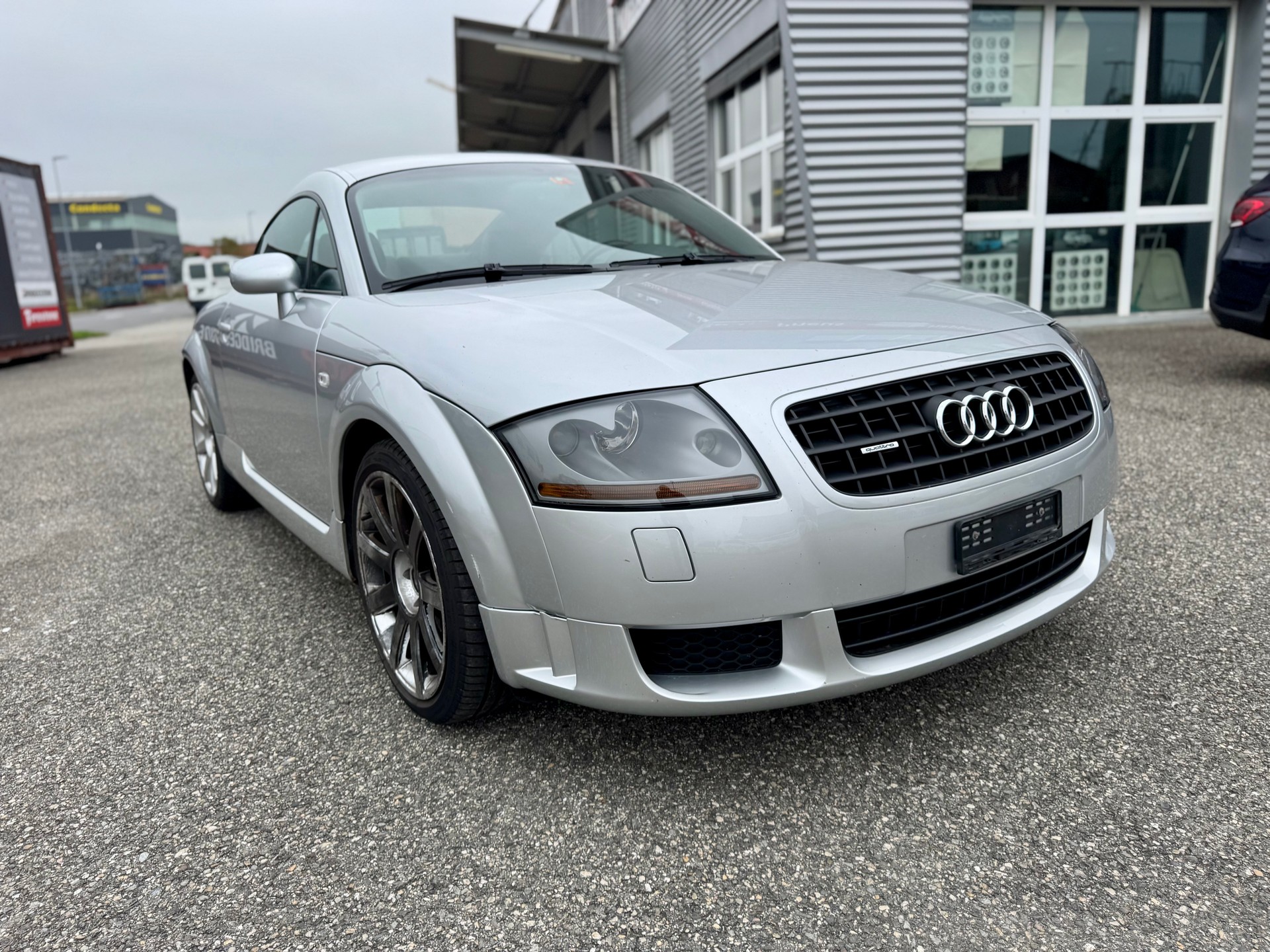 AUDI TT Coupé 3.2 quattro-image-0
