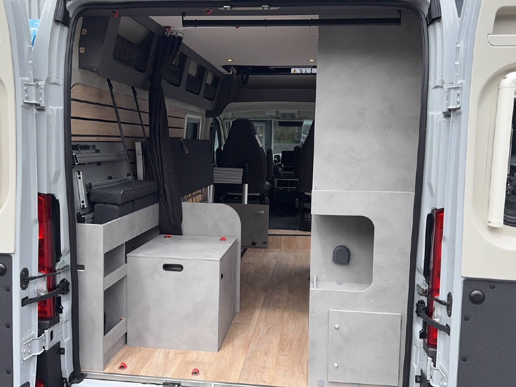 CROSSCAMP Opel Movano 541 3.5 t L2 H2 2.2 TD 140-image-4