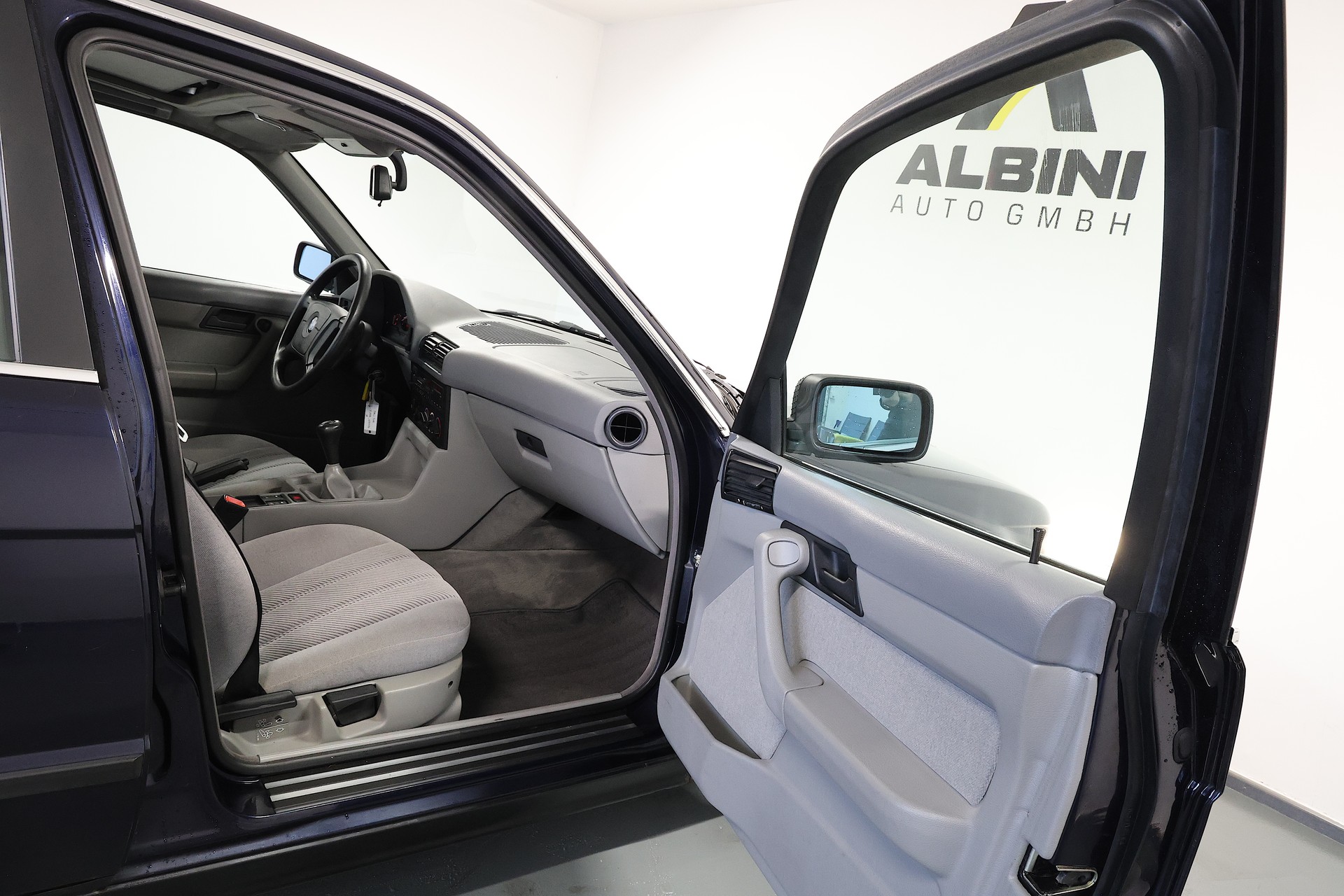 BMW 518i Touring **Nur 60'500km** **frisch ab MFK**-image-12