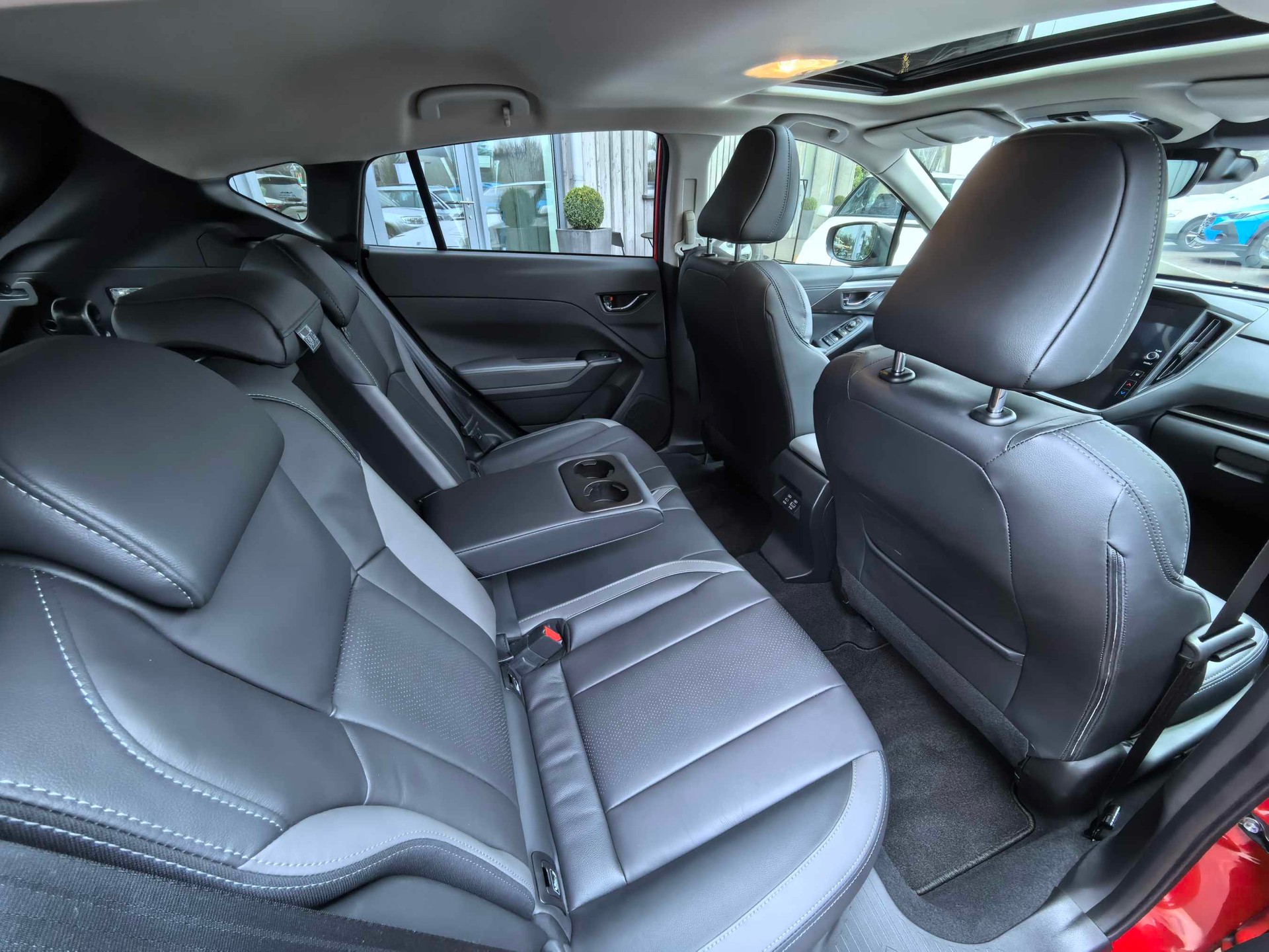 SUBARU Impreza 2.0 e-Boxer Luxury AWD Lineartronic-image-11