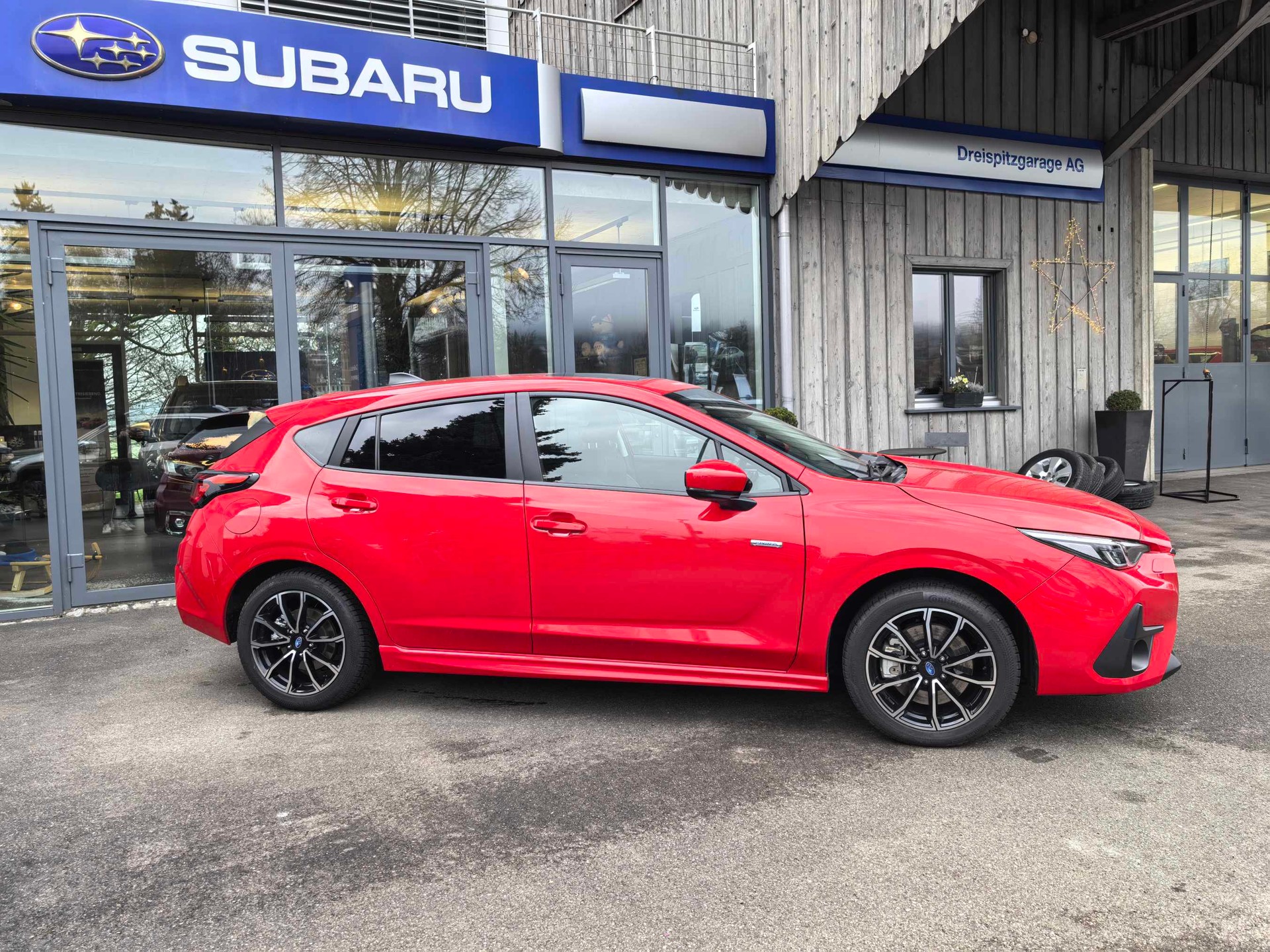 SUBARU Impreza 2.0 e-Boxer Luxury AWD Lineartronic-image-3