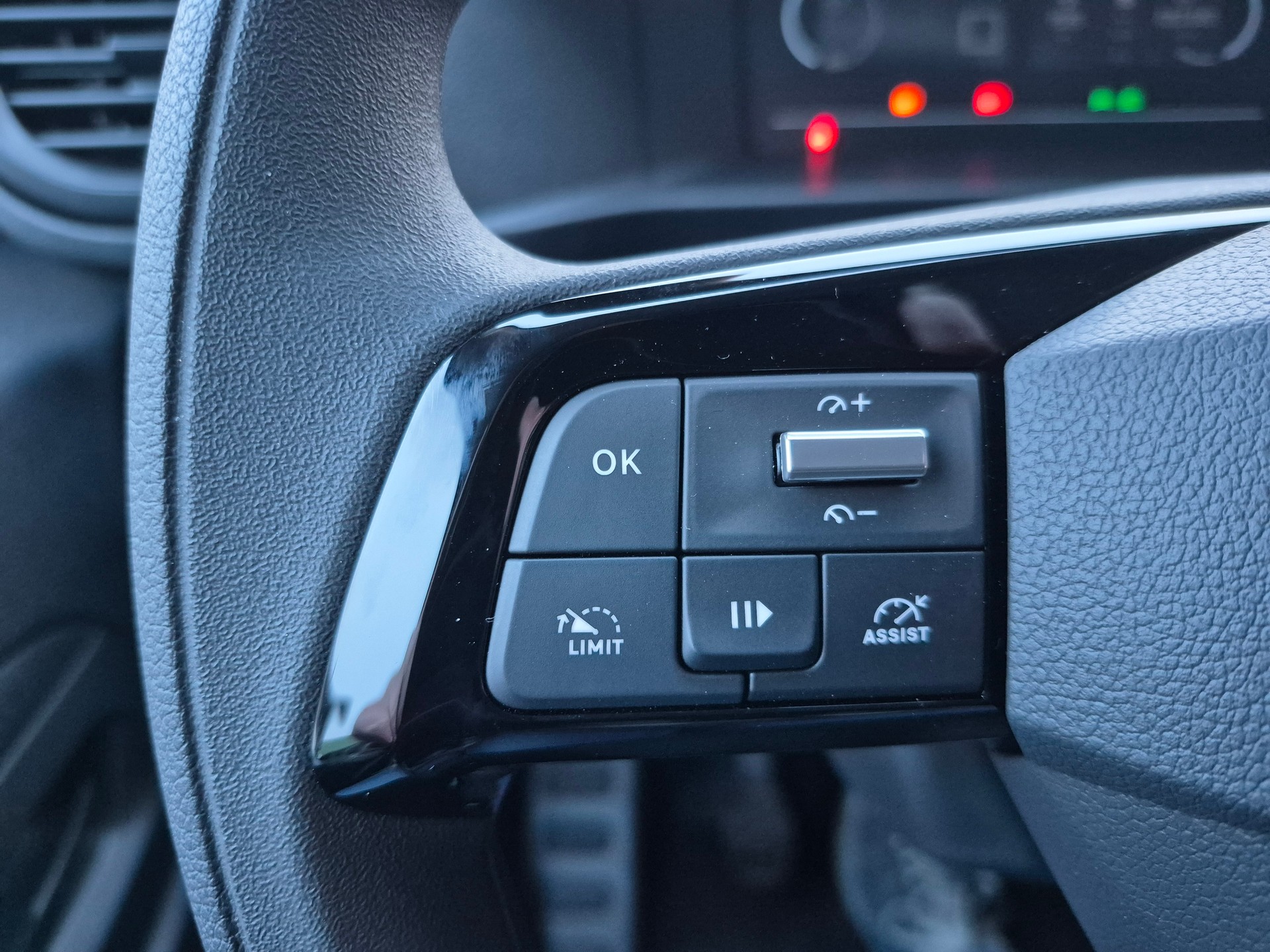 PEUGEOT Expert 1.5 BlueHDi 120 Standard Kasten-image-19