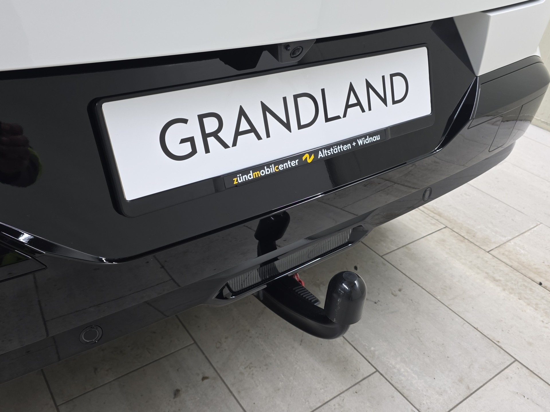 OPEL Grandland 1.6 T PHEV GS-image-14