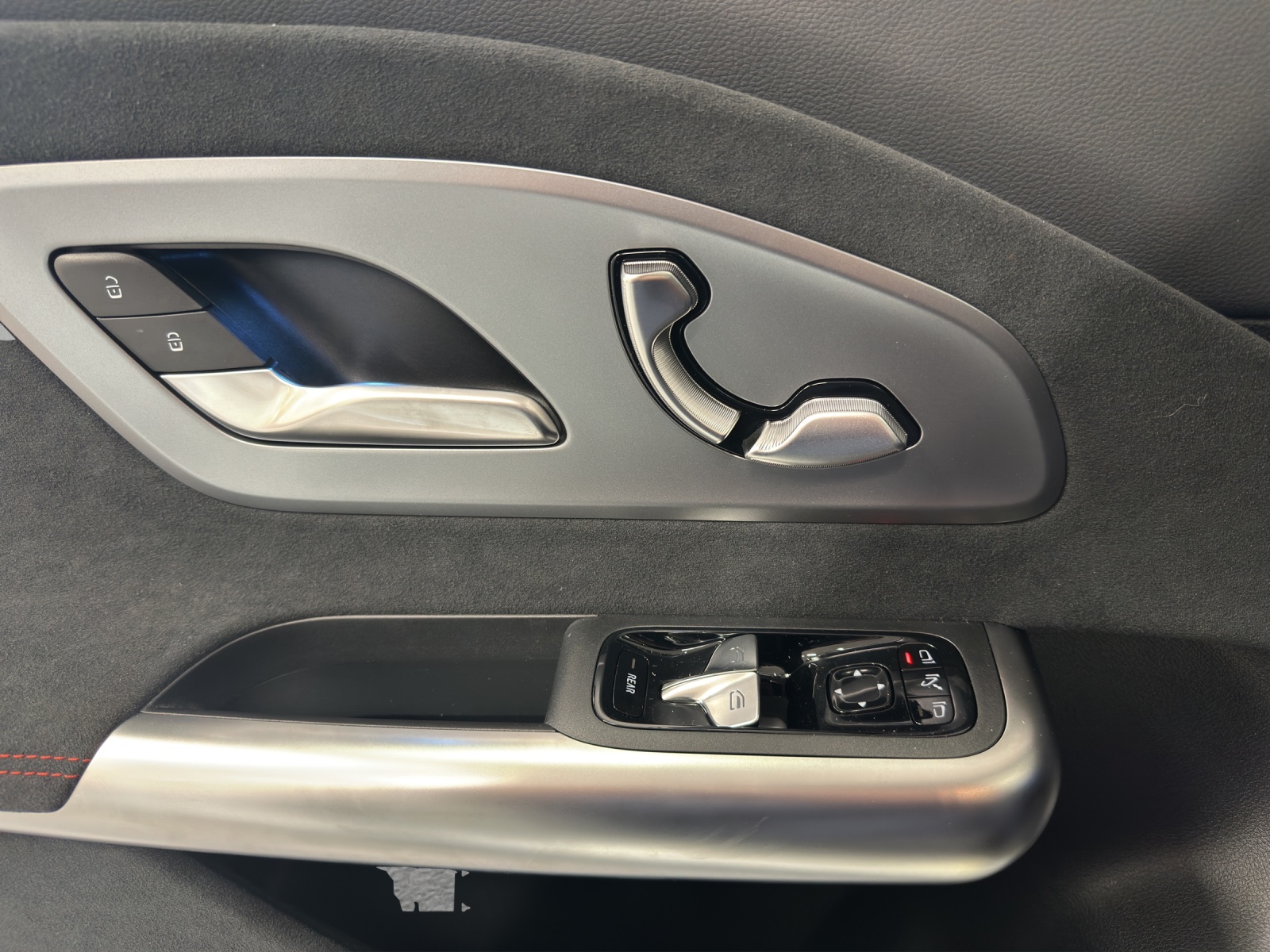 MERCEDES-BENZ CLA 250+ 85 kWh EQ-image-14