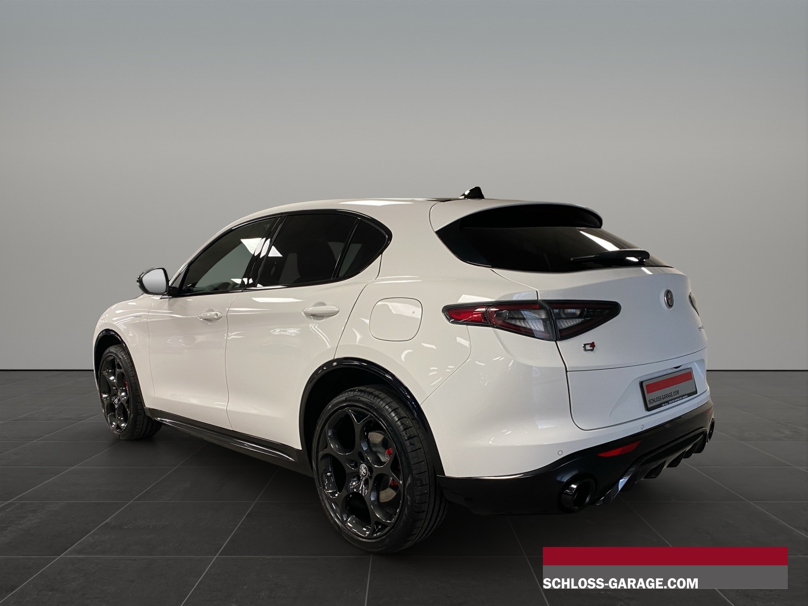 ALFA ROMEO STELVIO 2.0 Q4 280 Veloce P-image-2
