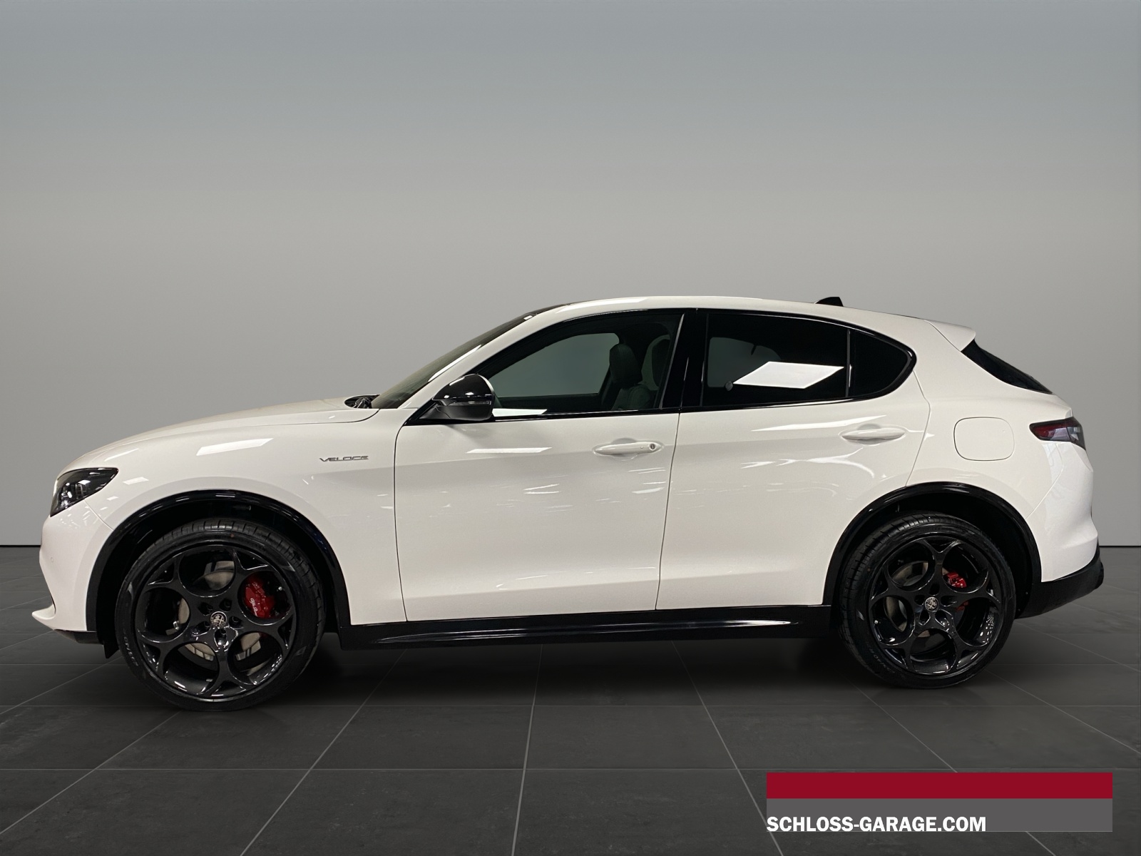 ALFA ROMEO STELVIO 2.0 Q4 280 Veloce P-image-1