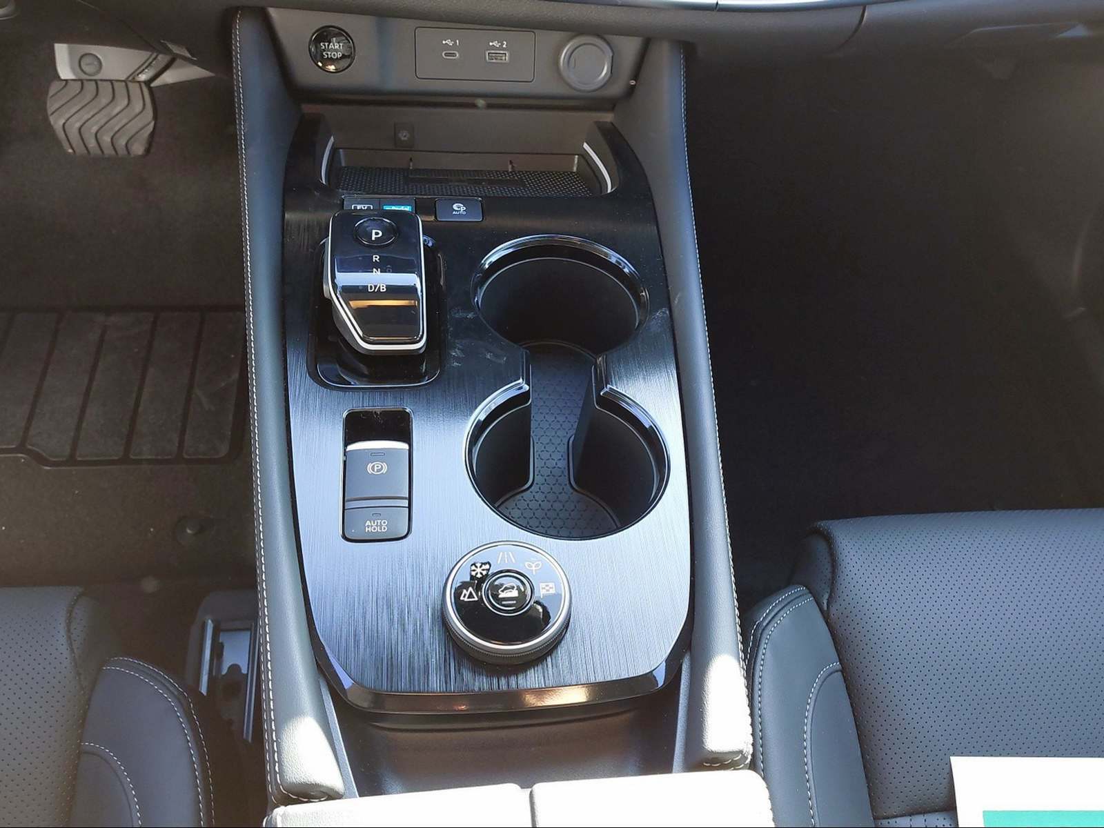 NISSAN X-Trail 1.5 VC-T Tekna+ e-4orce 7P-image-11