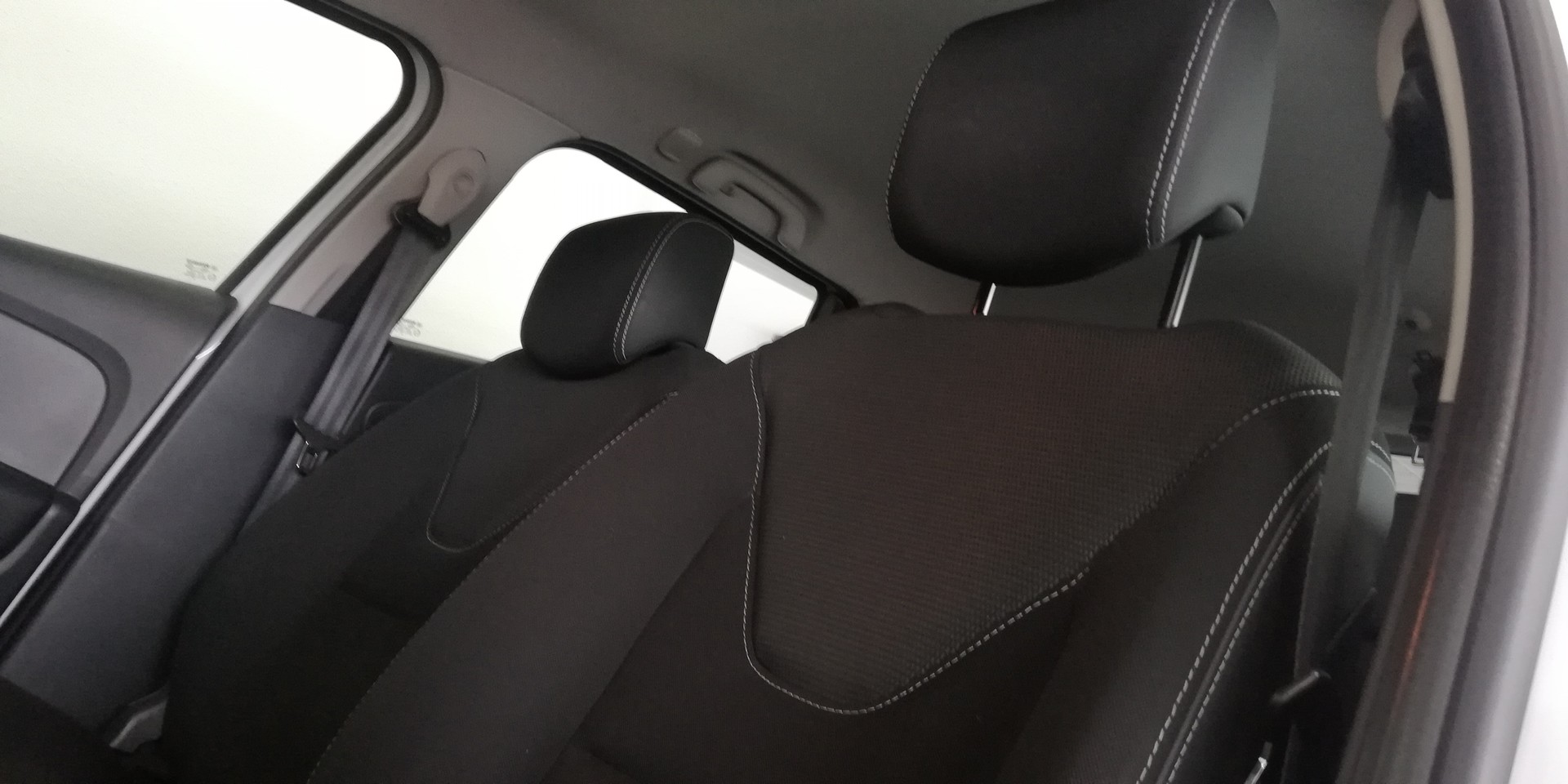 RENAULT Clio Grandtour 1.5 dCi Swiss Edition EDC-image-13
