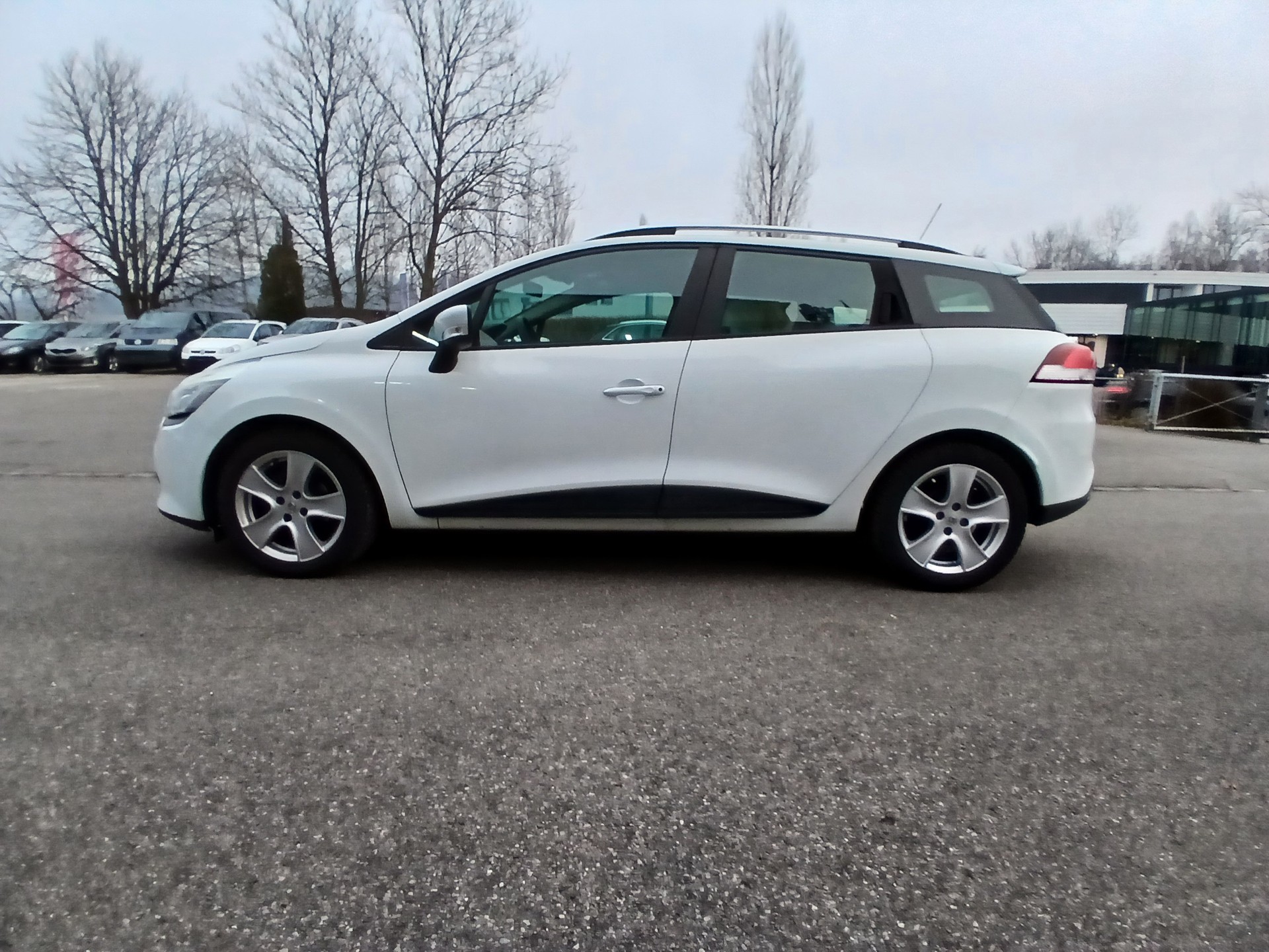 RENAULT Clio Grandtour 1.5 dCi Swiss Edition EDC-image-1