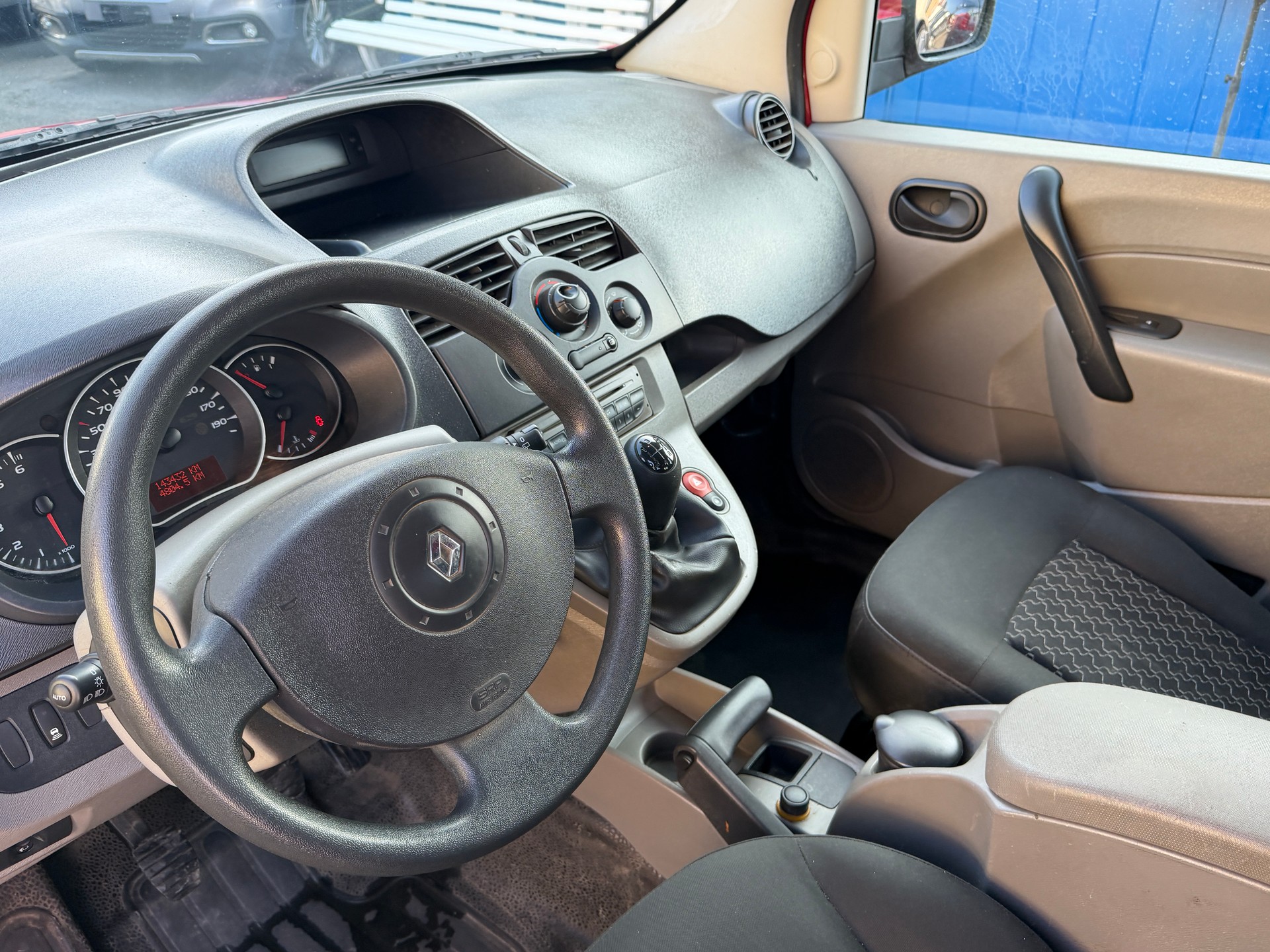 RENAULT Kangoo 1.6 105 Business-image-8