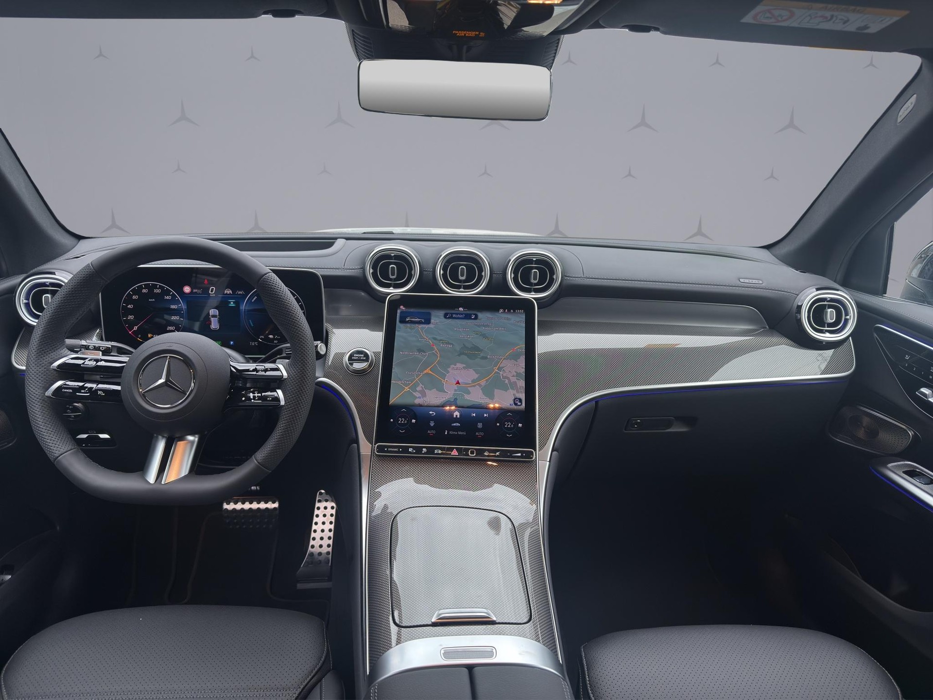 MERCEDES-BENZ GLC 300 e AMG Line 4matic-image-13